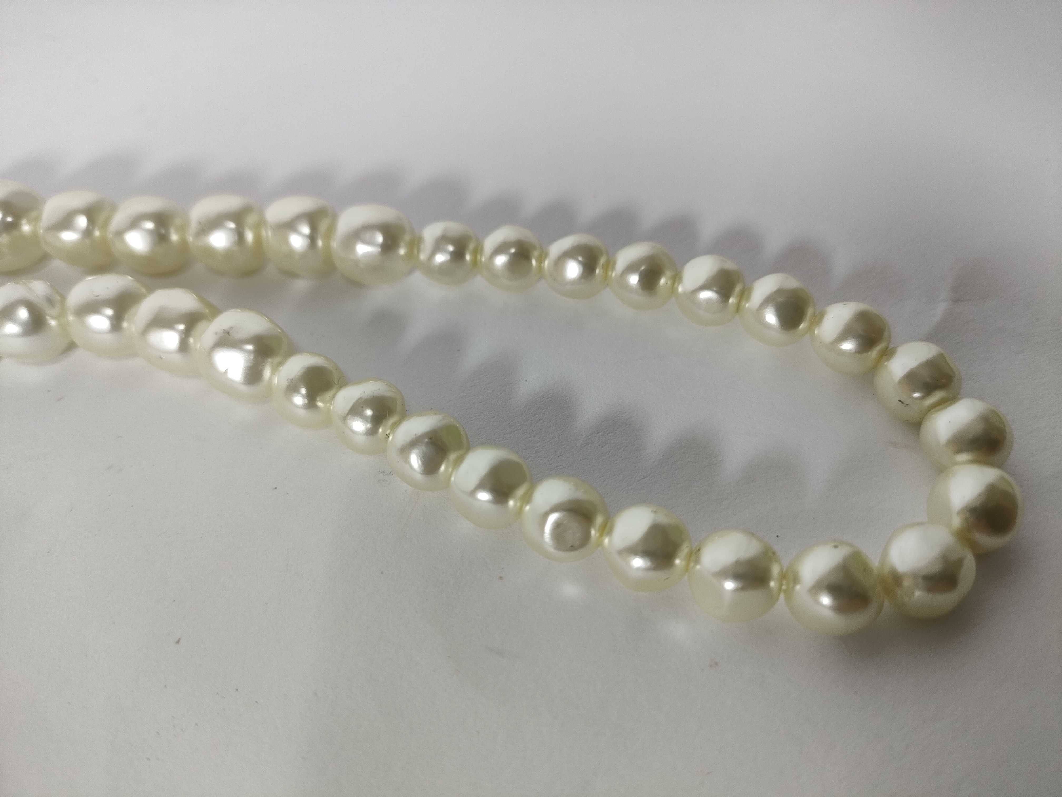 30 Montaigne GP Rhinestone Faux Pearl Necklace — view 7