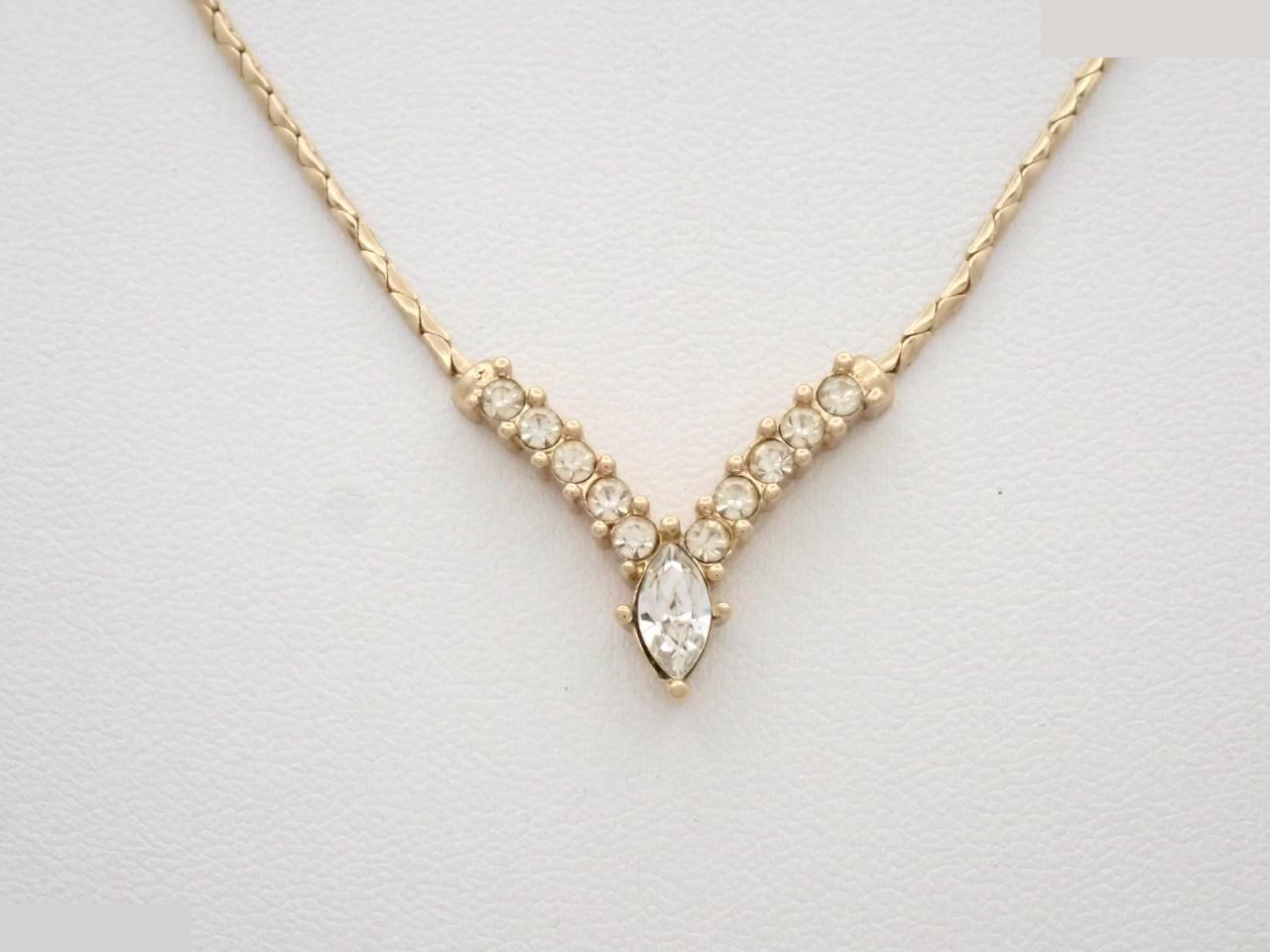 Necklace, chain approximately 40cm
