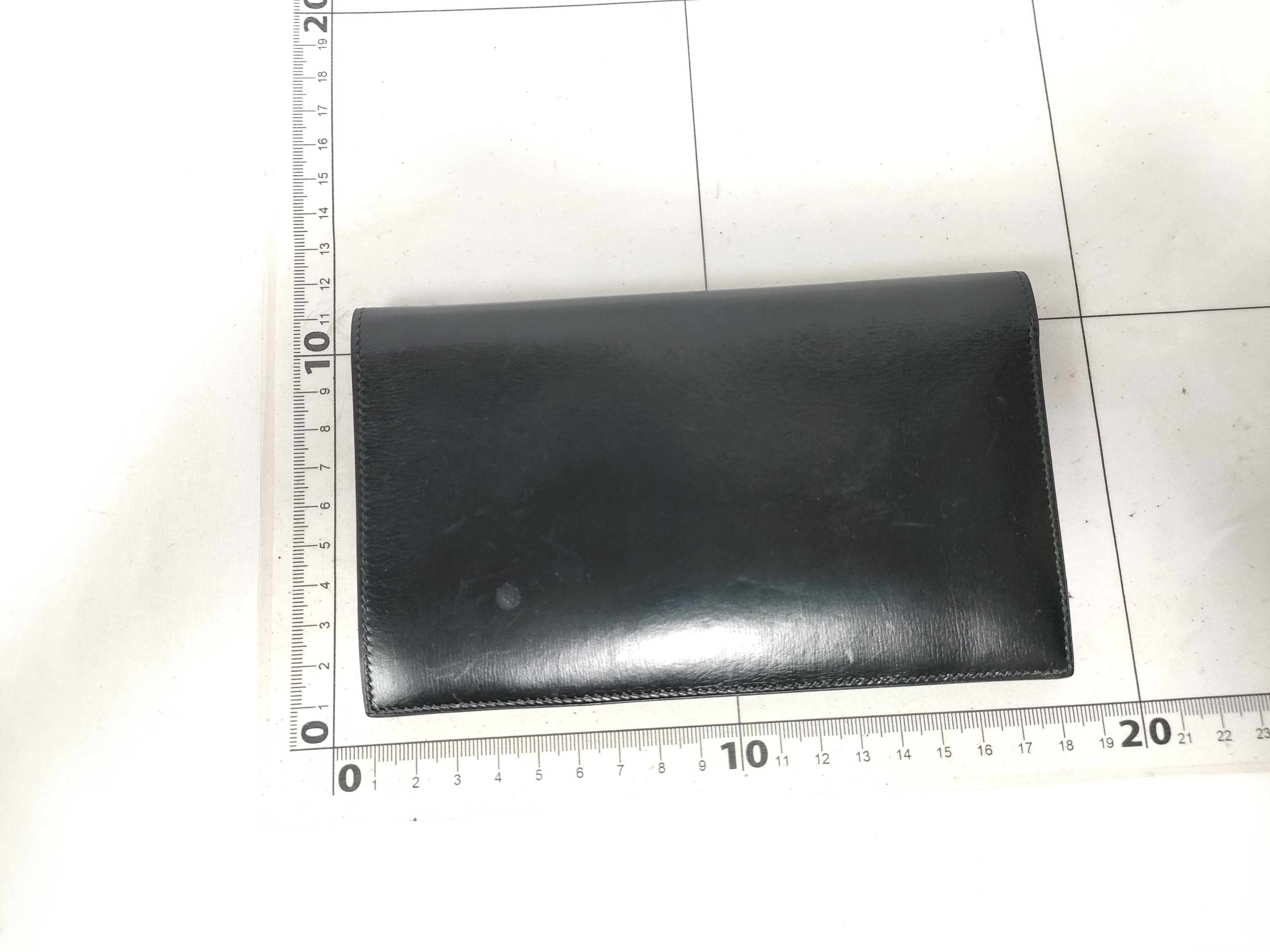 wallet — view 2