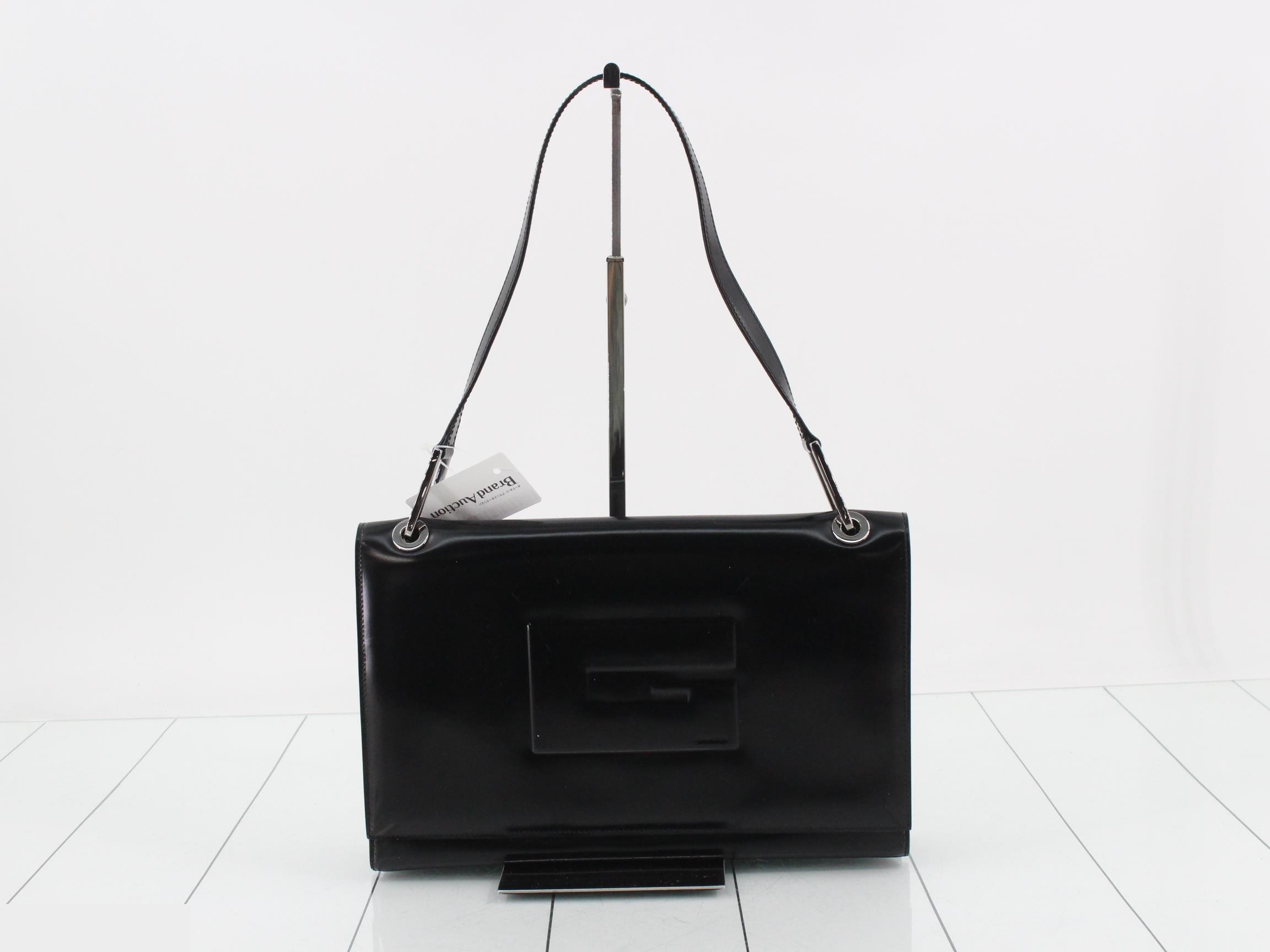 G logo leather