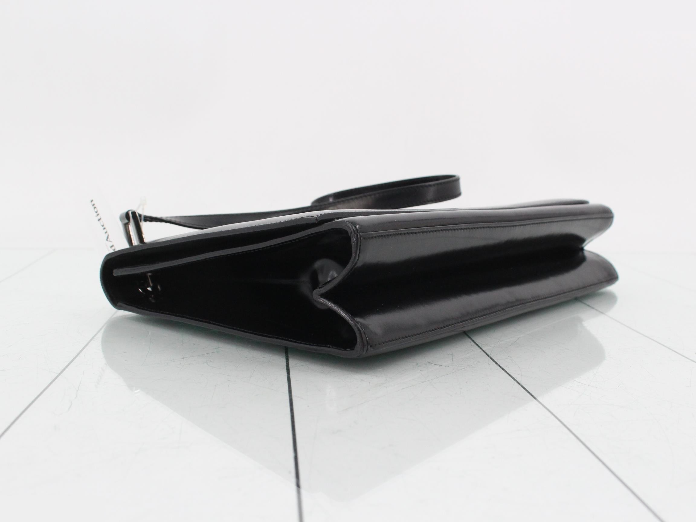 G logo leather — view 5