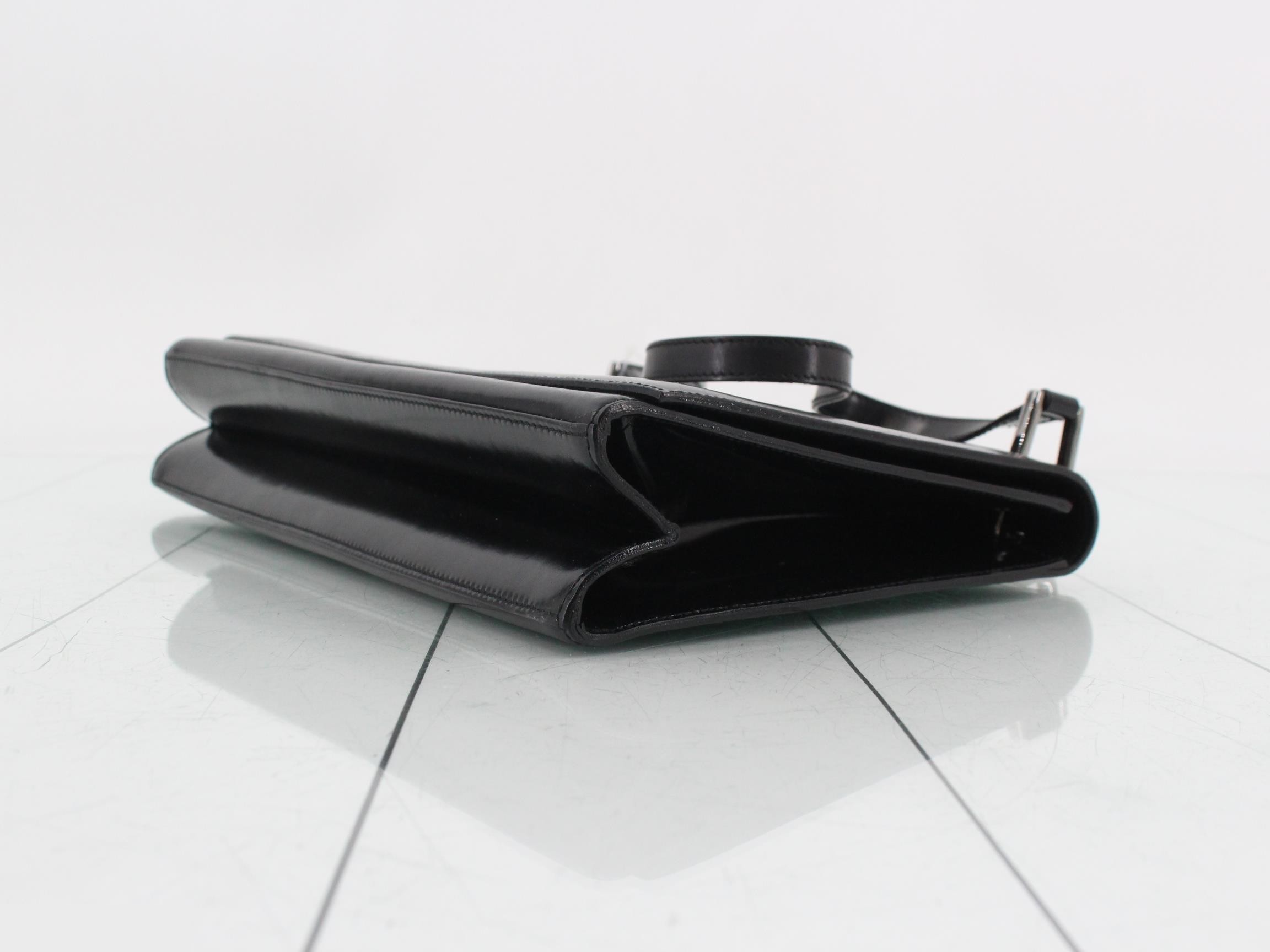 G logo leather — view 6