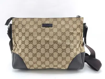 shoulder bag
