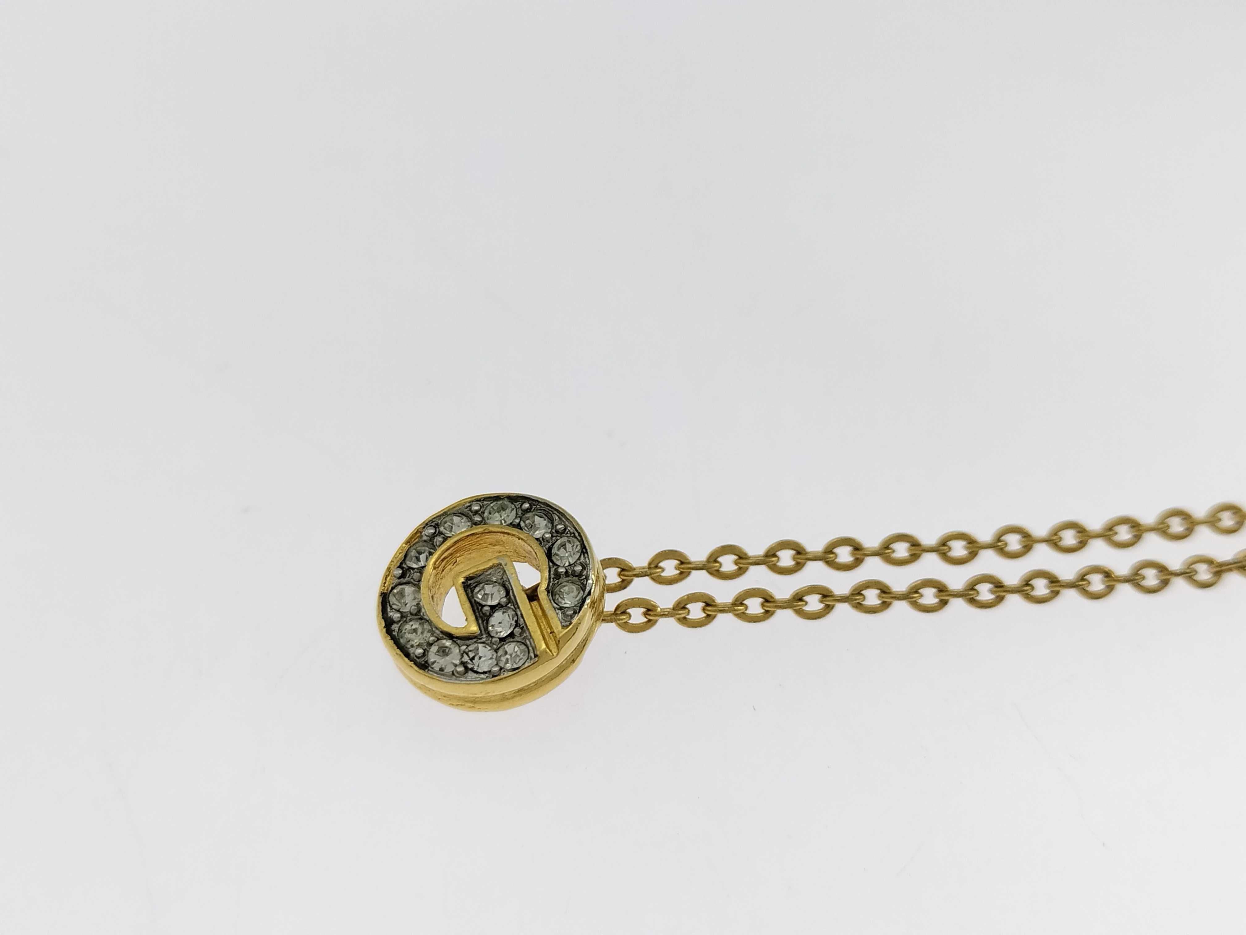necklace with rhinestones and logo. — view 3