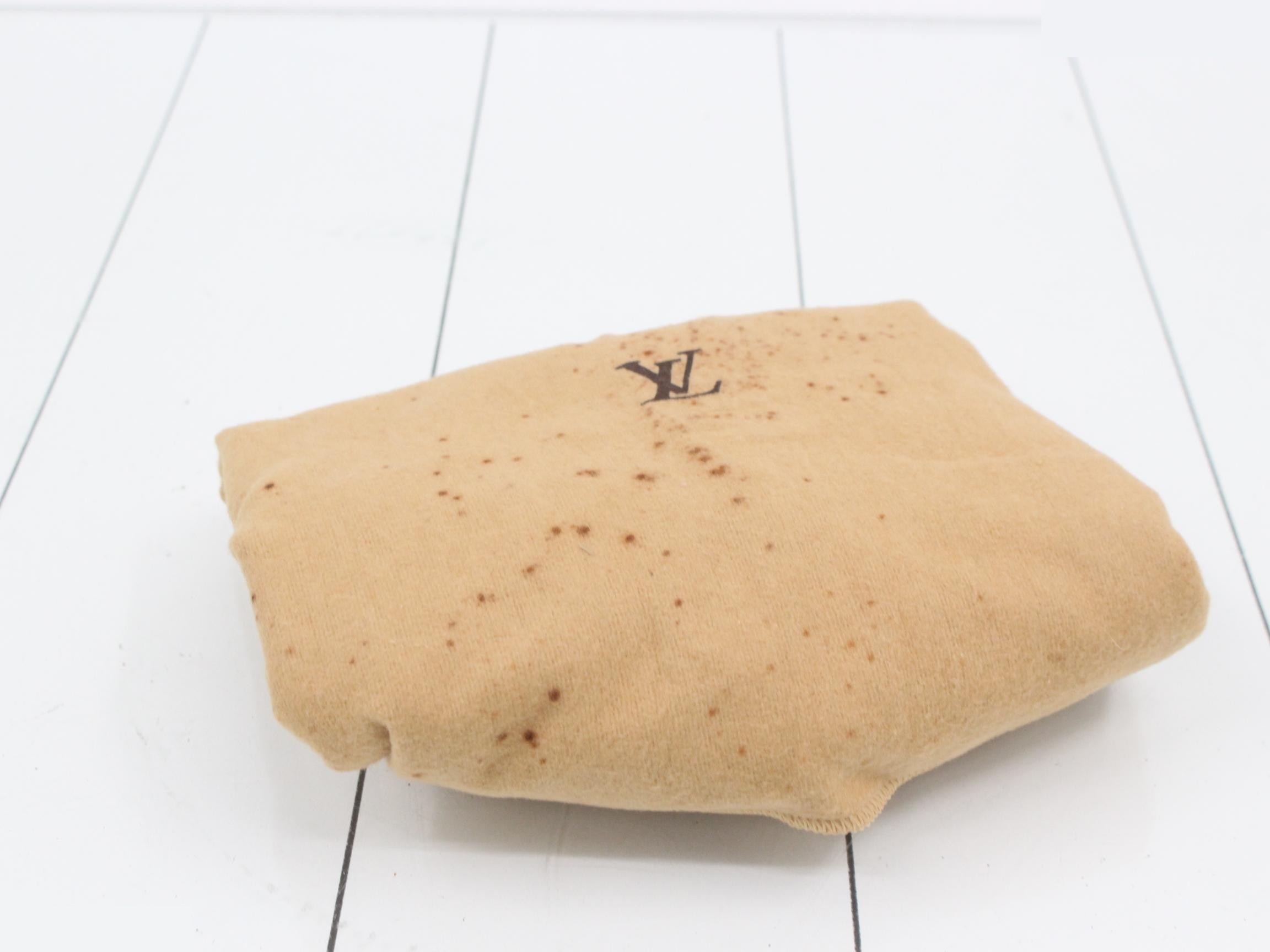 Monogram Shoulder Bag Noé — view 7