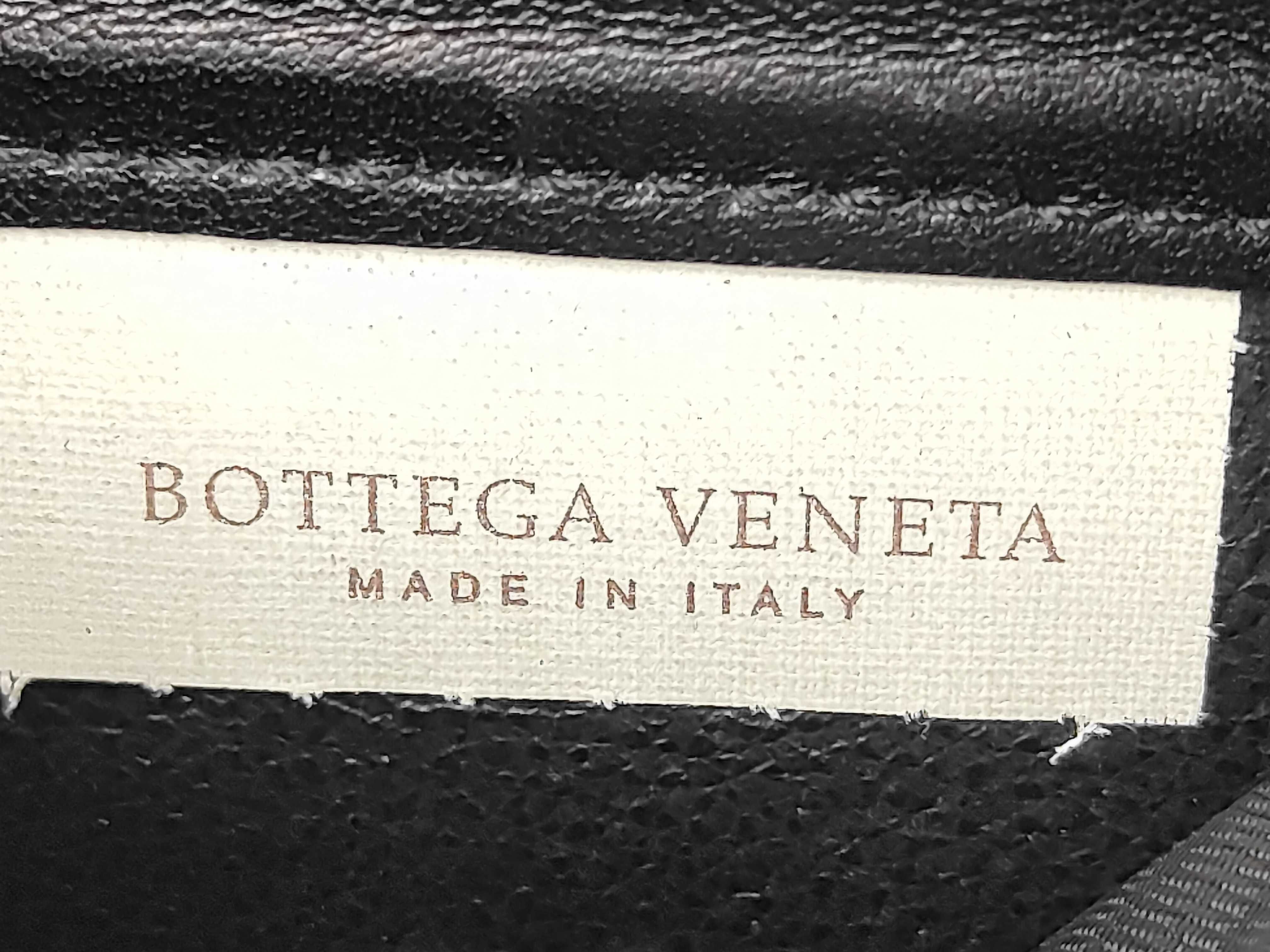 Intrecciato Round Long Wallet — view 10