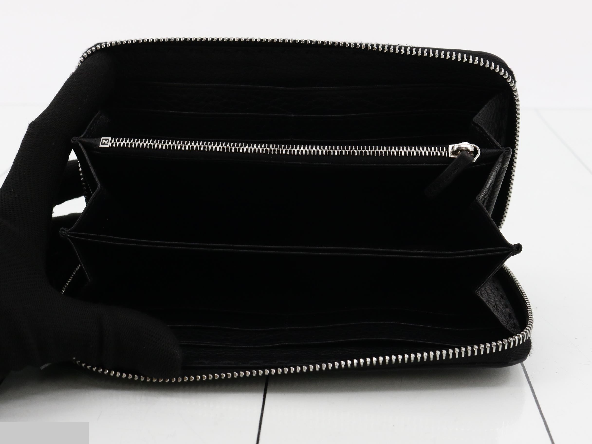 Other lines: Bags and Wallets — view 4