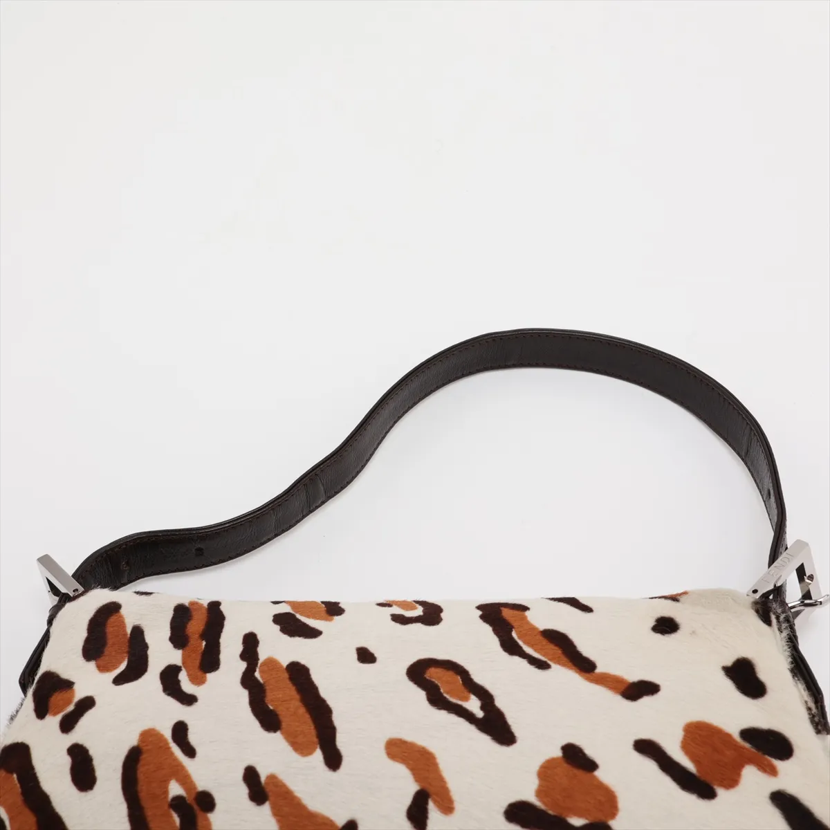 [Individually packaged] Fendi Mamma Bucket Calf Hair x Leather Shoulder Bag White x Brown — view 6