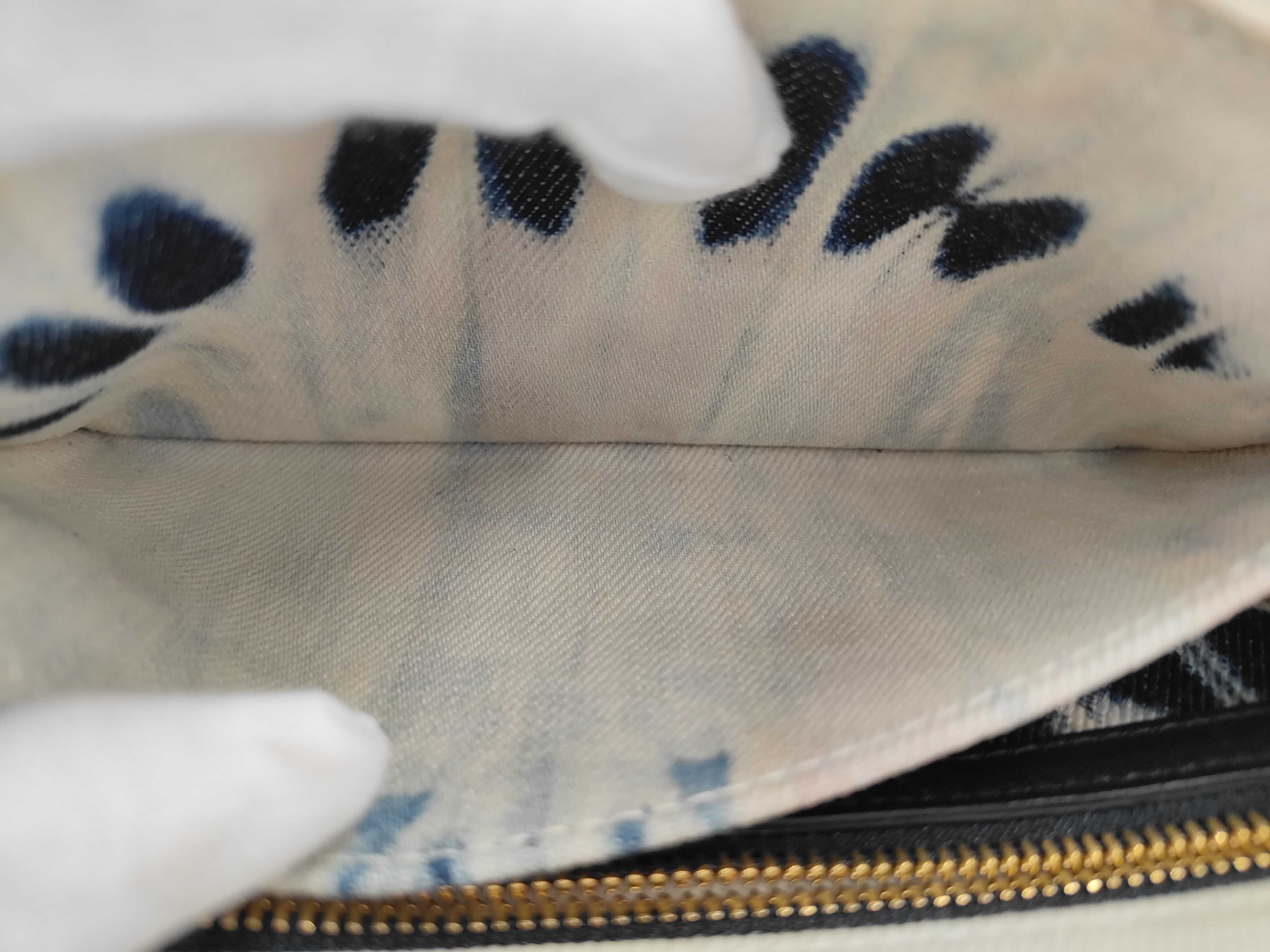 bag, Christian Calo Cannage denim tie-dye wash chain shoulder bag. — view 13