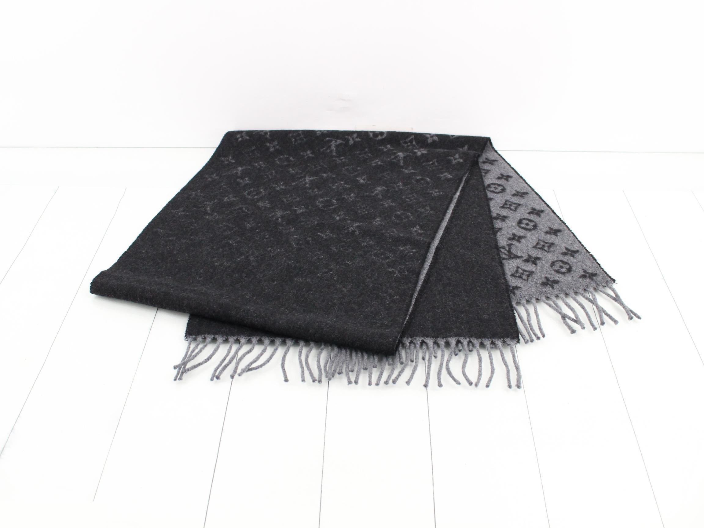 Monogram stole with tag — view 3