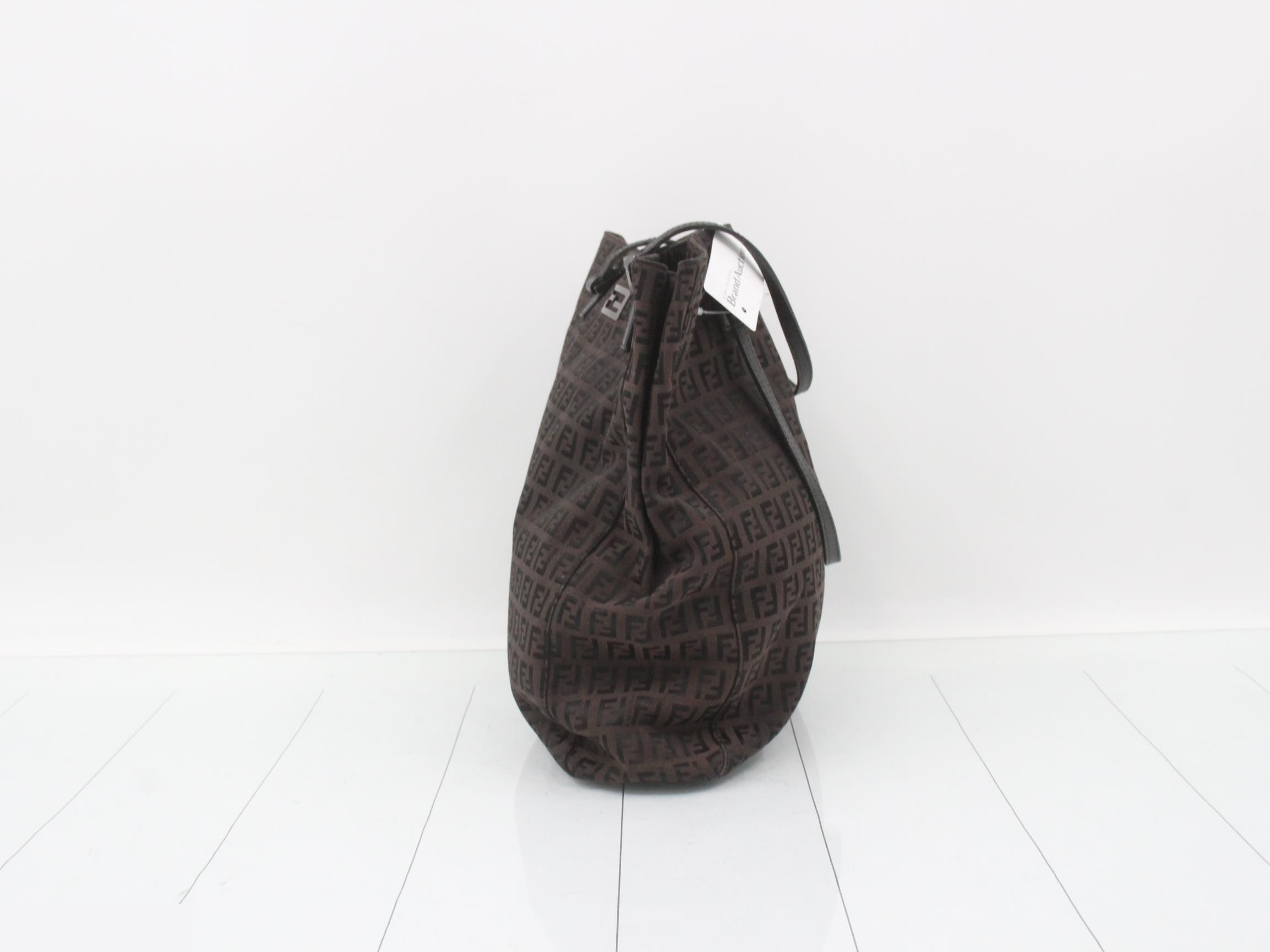 zucchino tote bag — view 3