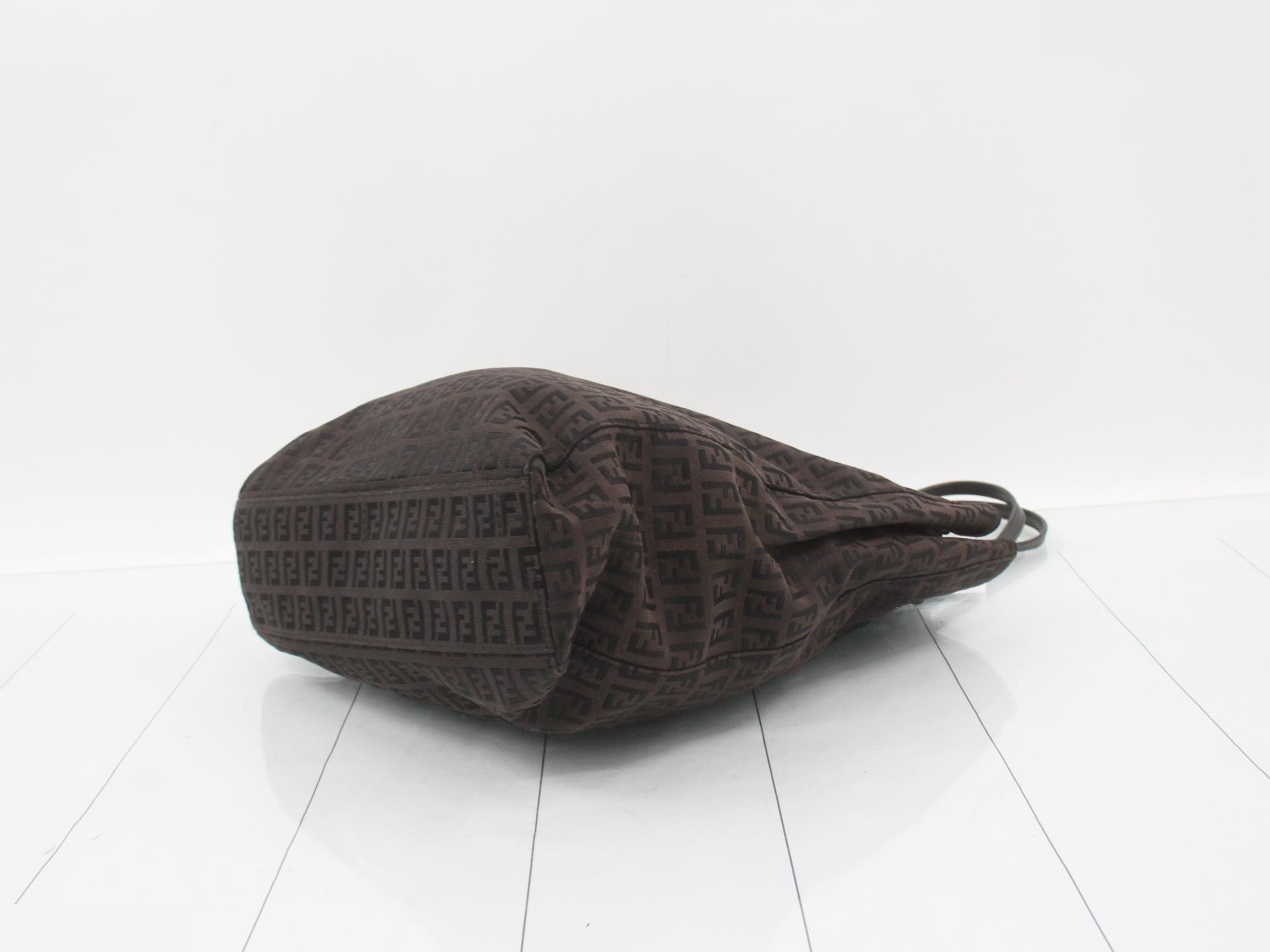 zucchino tote bag — view 6