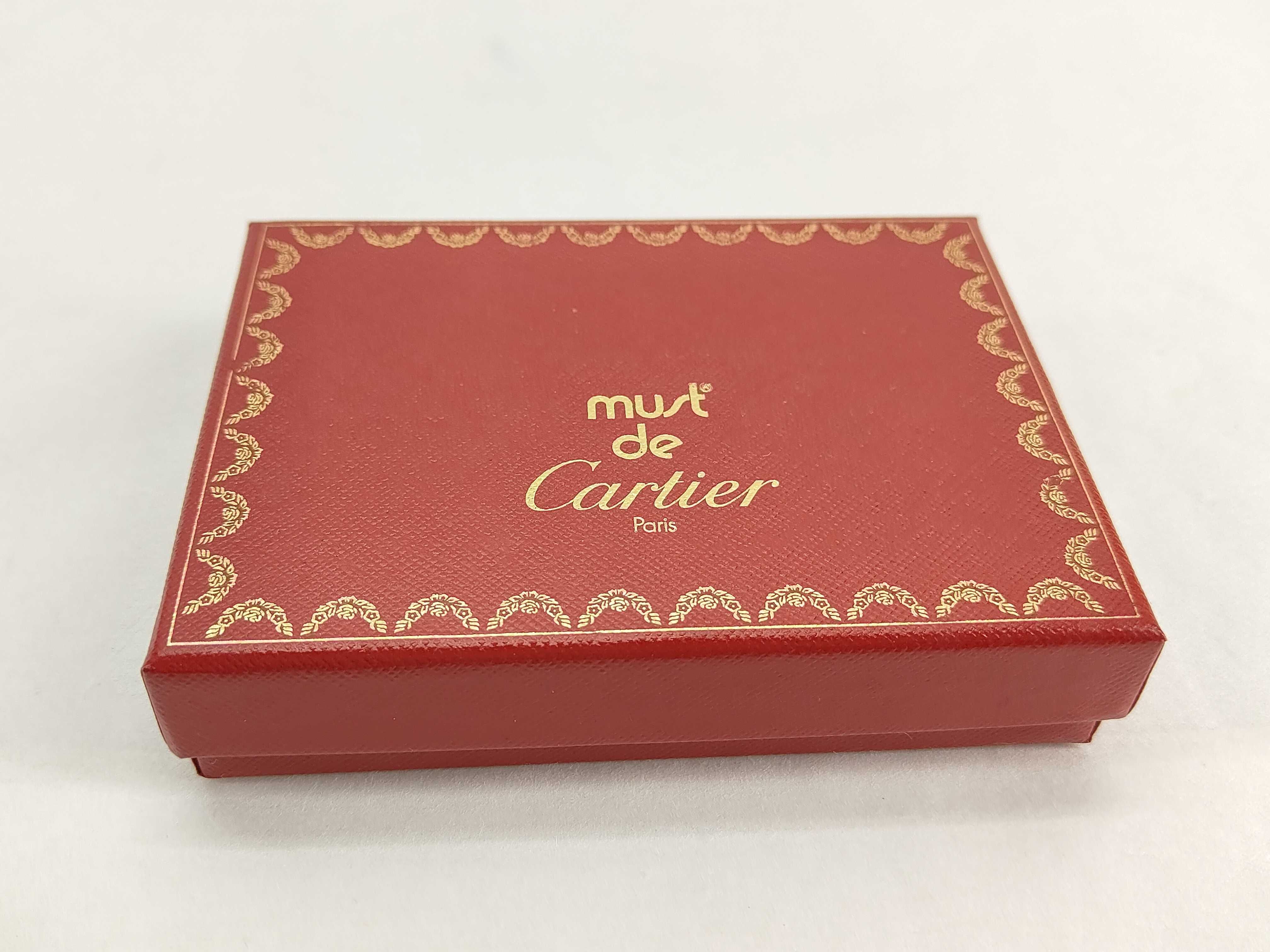 must coin case — view 11