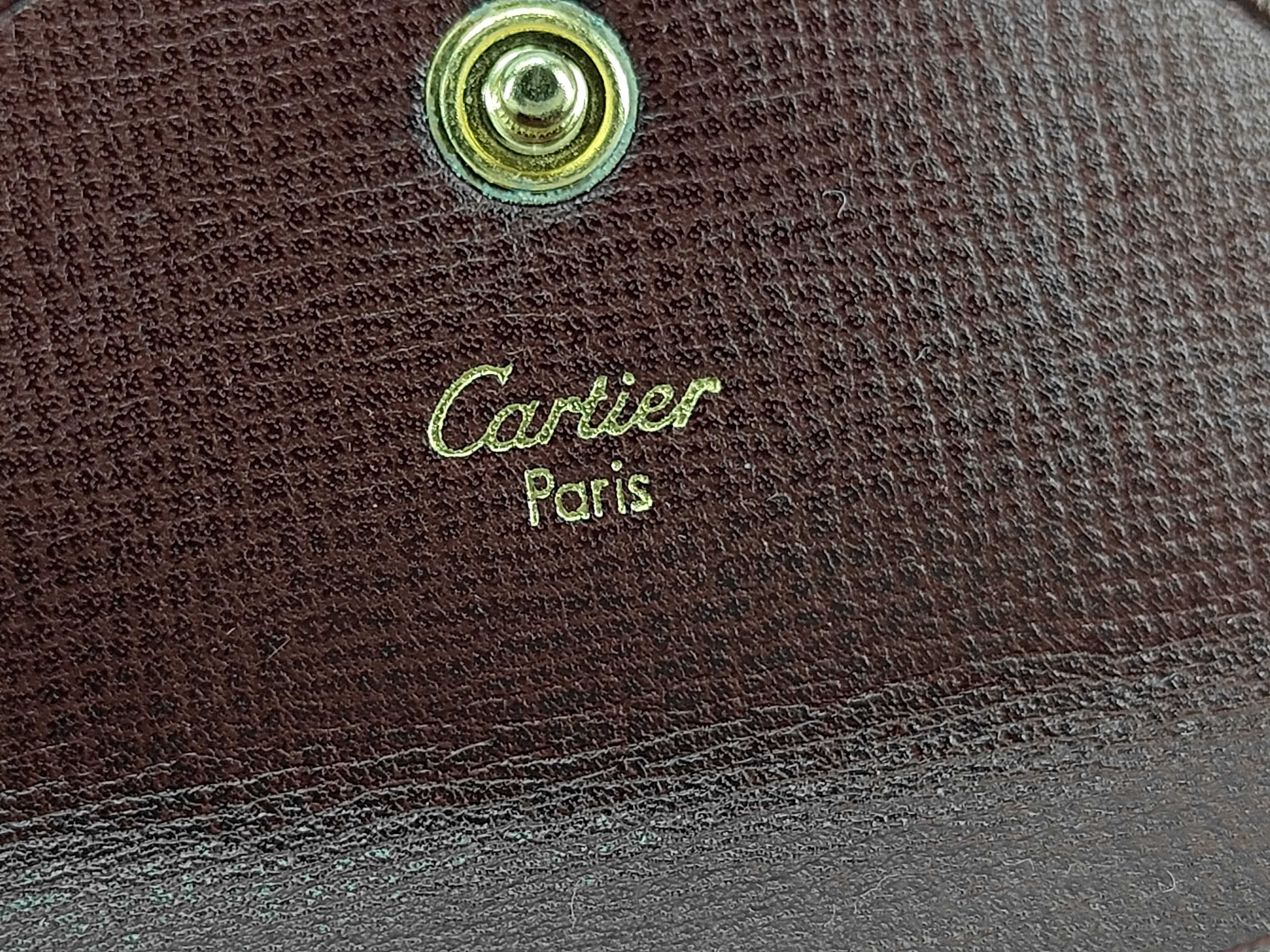 must coin case — view 6