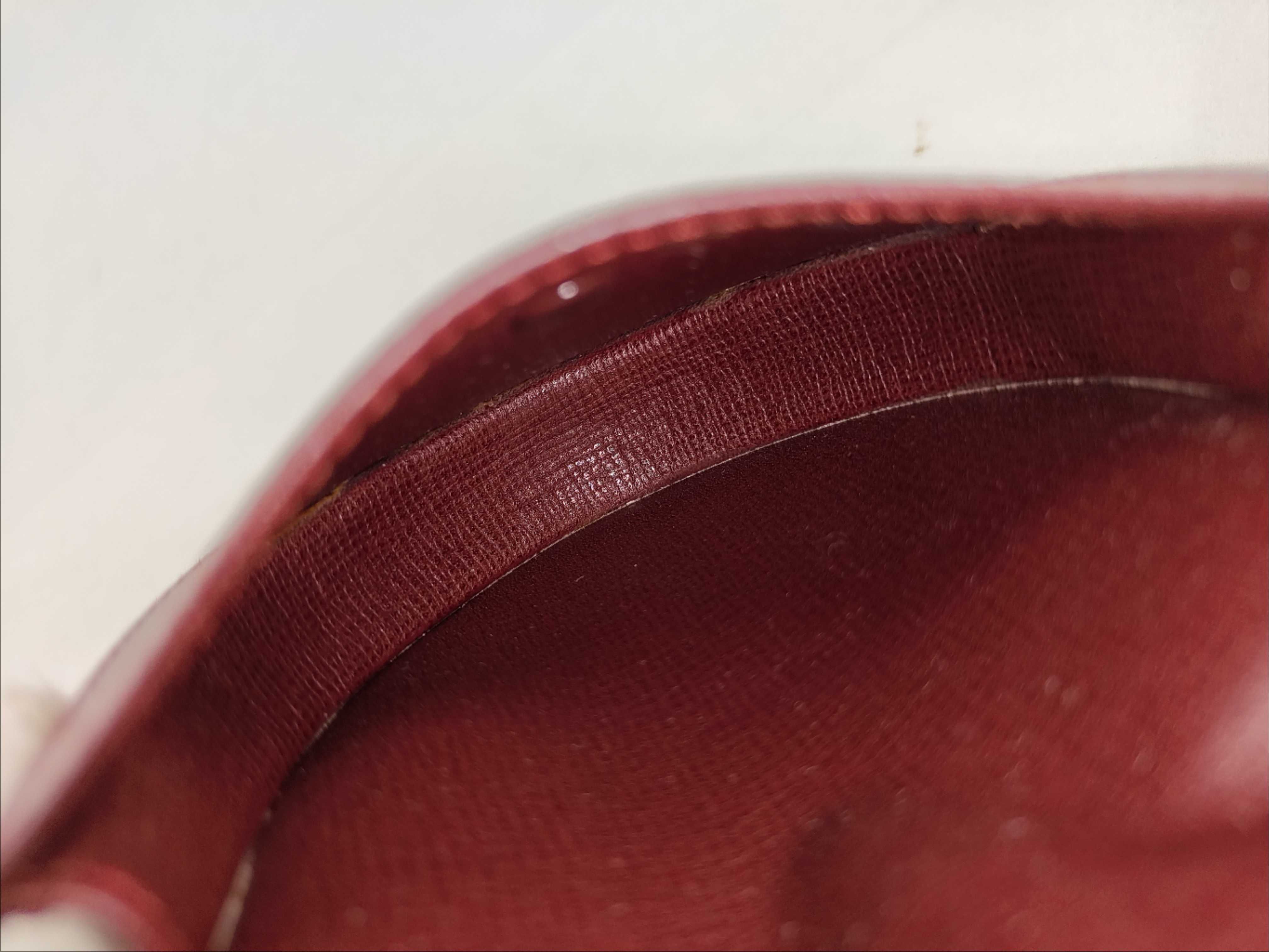 must coin case — view 7