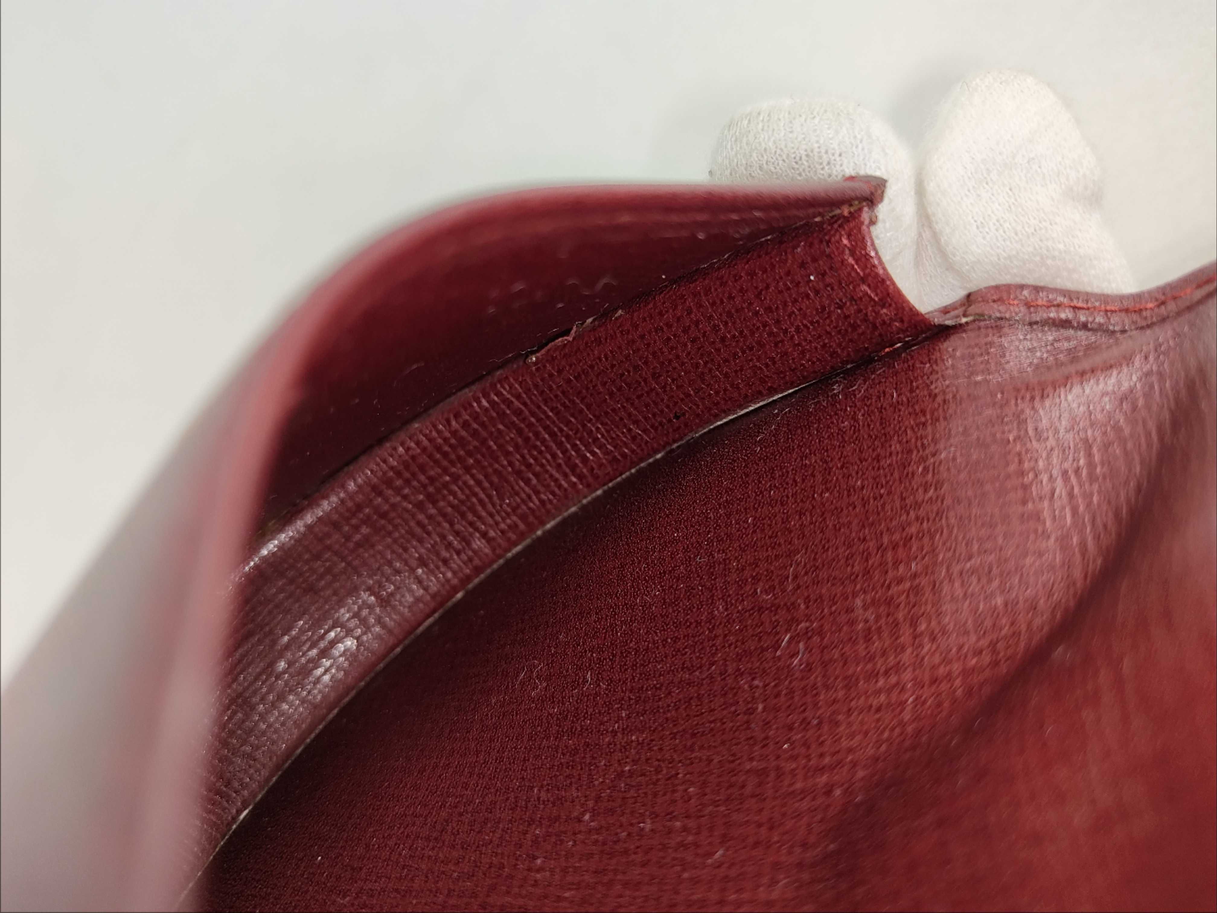 must coin case — view 8