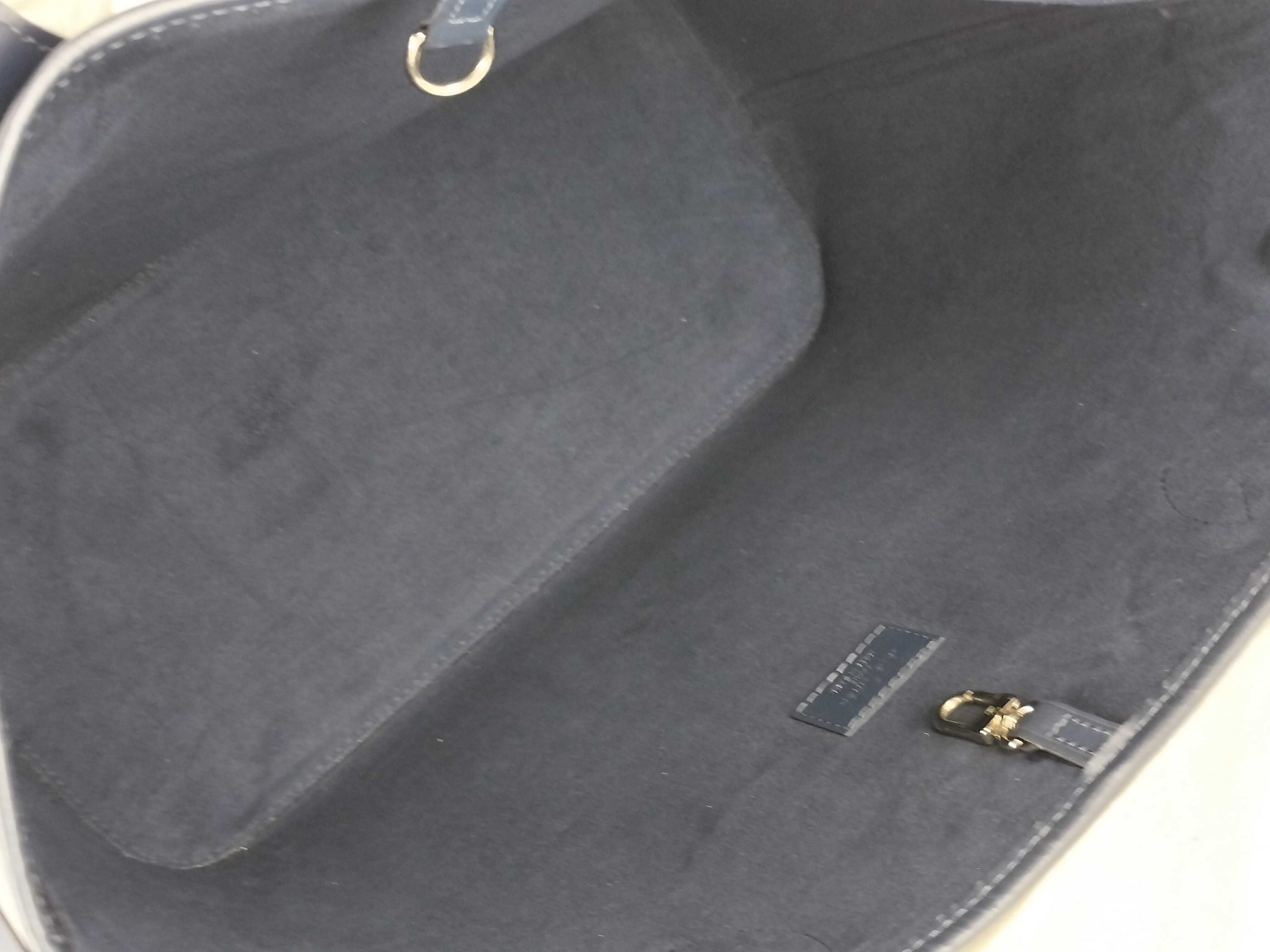Epi Louis Vuitton Neverfull Epi M40885 Navy Tote Bag with Pouch — view 9