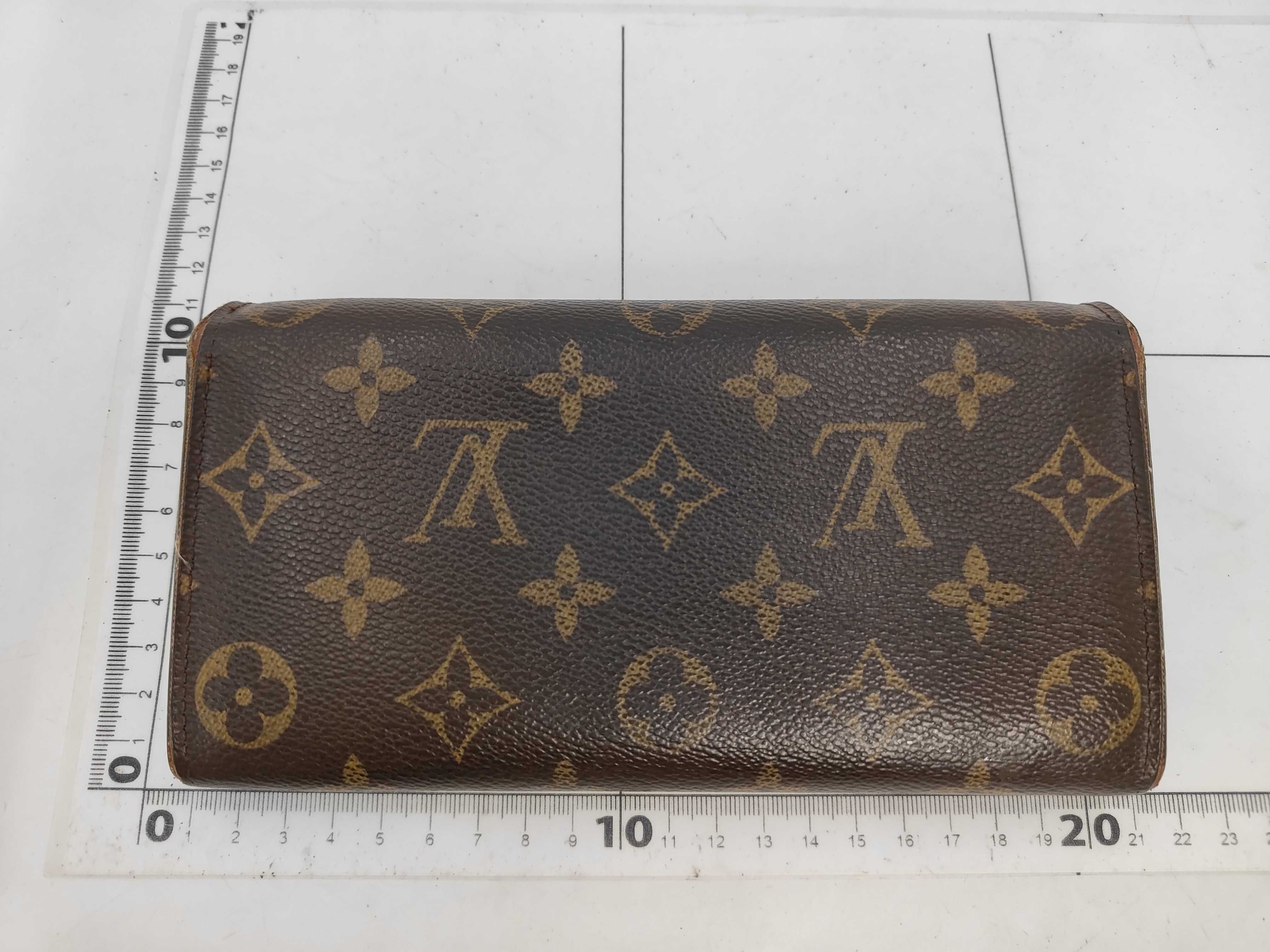 Monogram Louis Vuitton Monogram Portefeuille Sarah CA3049 Wallet — view 2