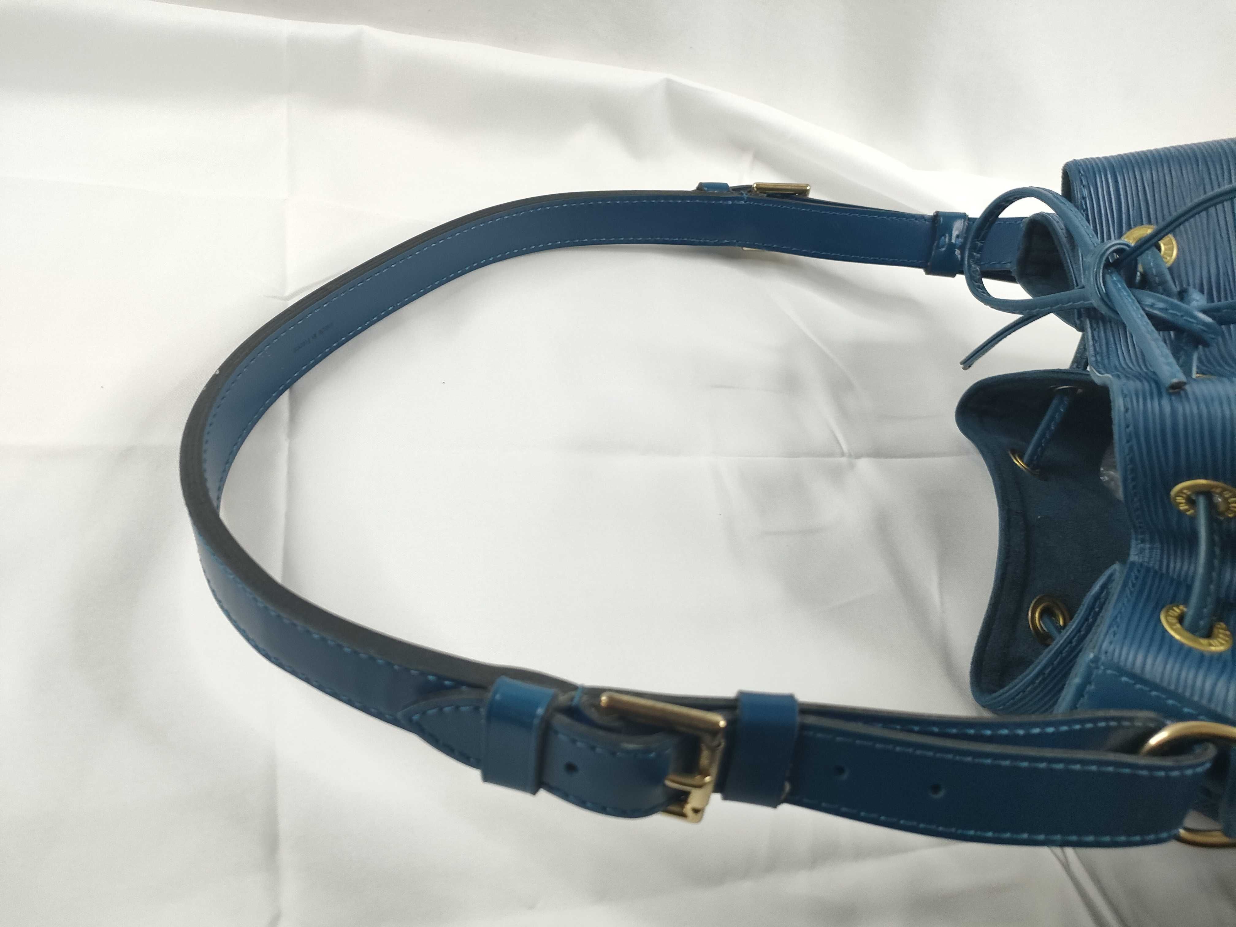 Epi LV Shoulder Bag — view 7