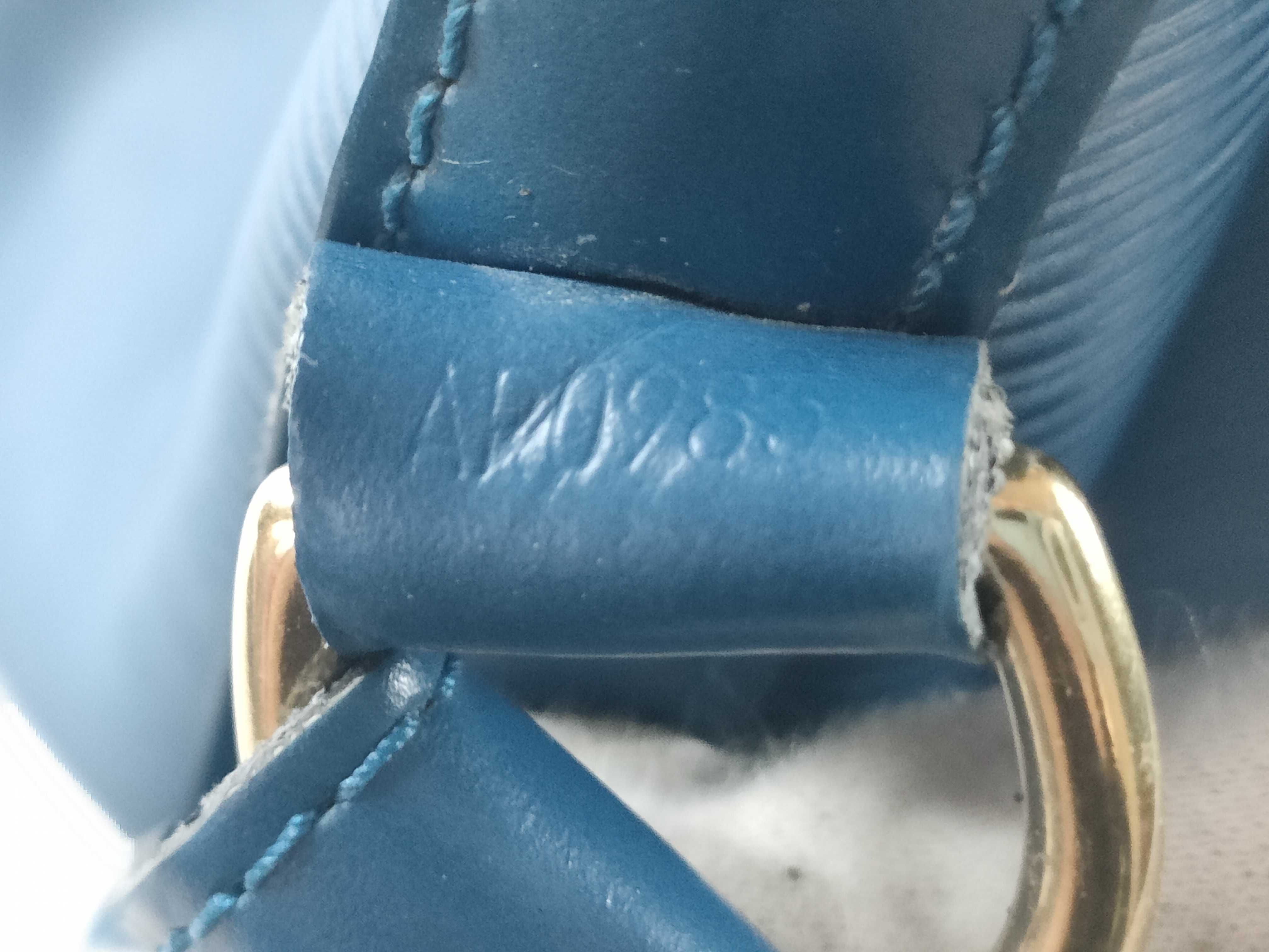 Epi LV Shoulder Bag — view 10