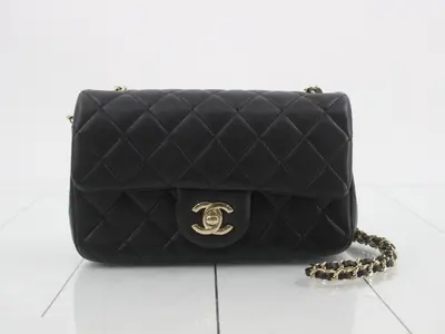 Matelassé Leather Coco Mark Chain Shoulder Bag