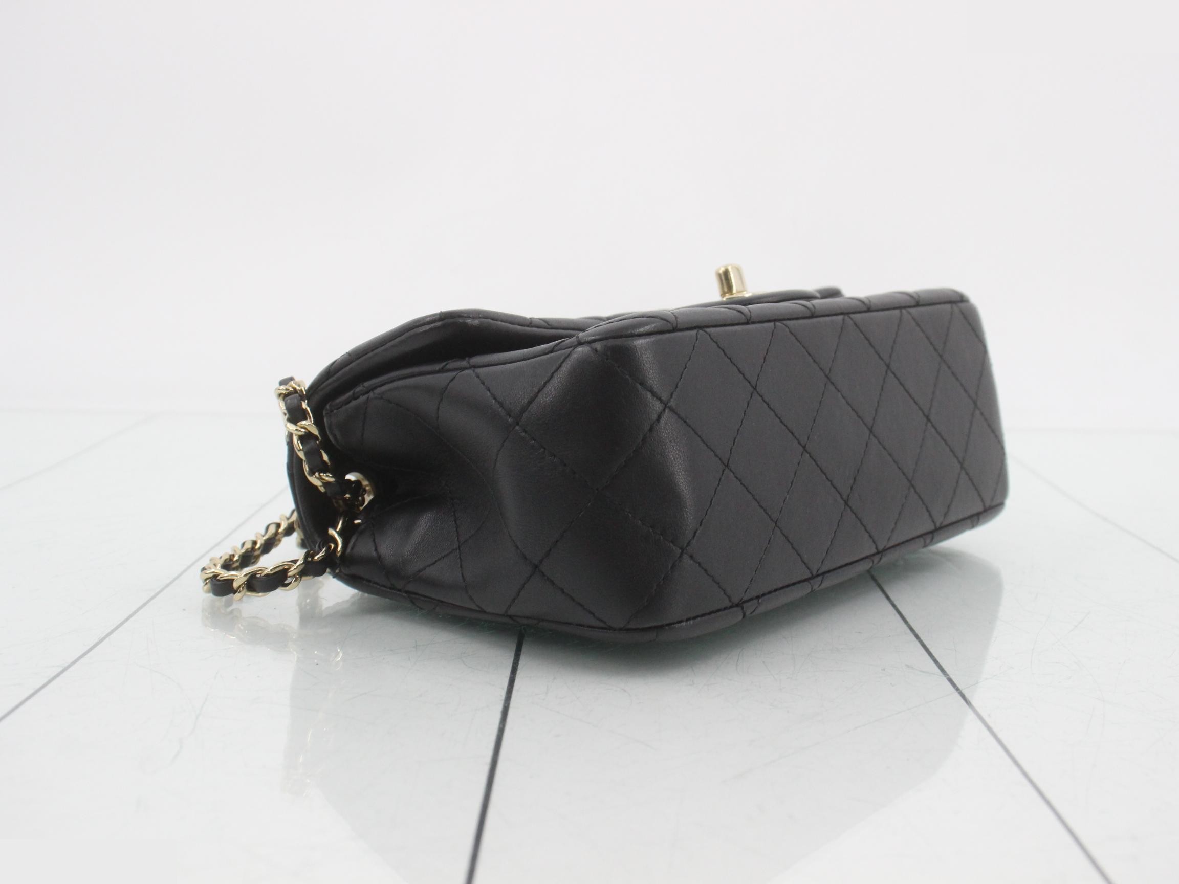 Matelassé Leather Coco Mark Chain Shoulder Bag — view 5