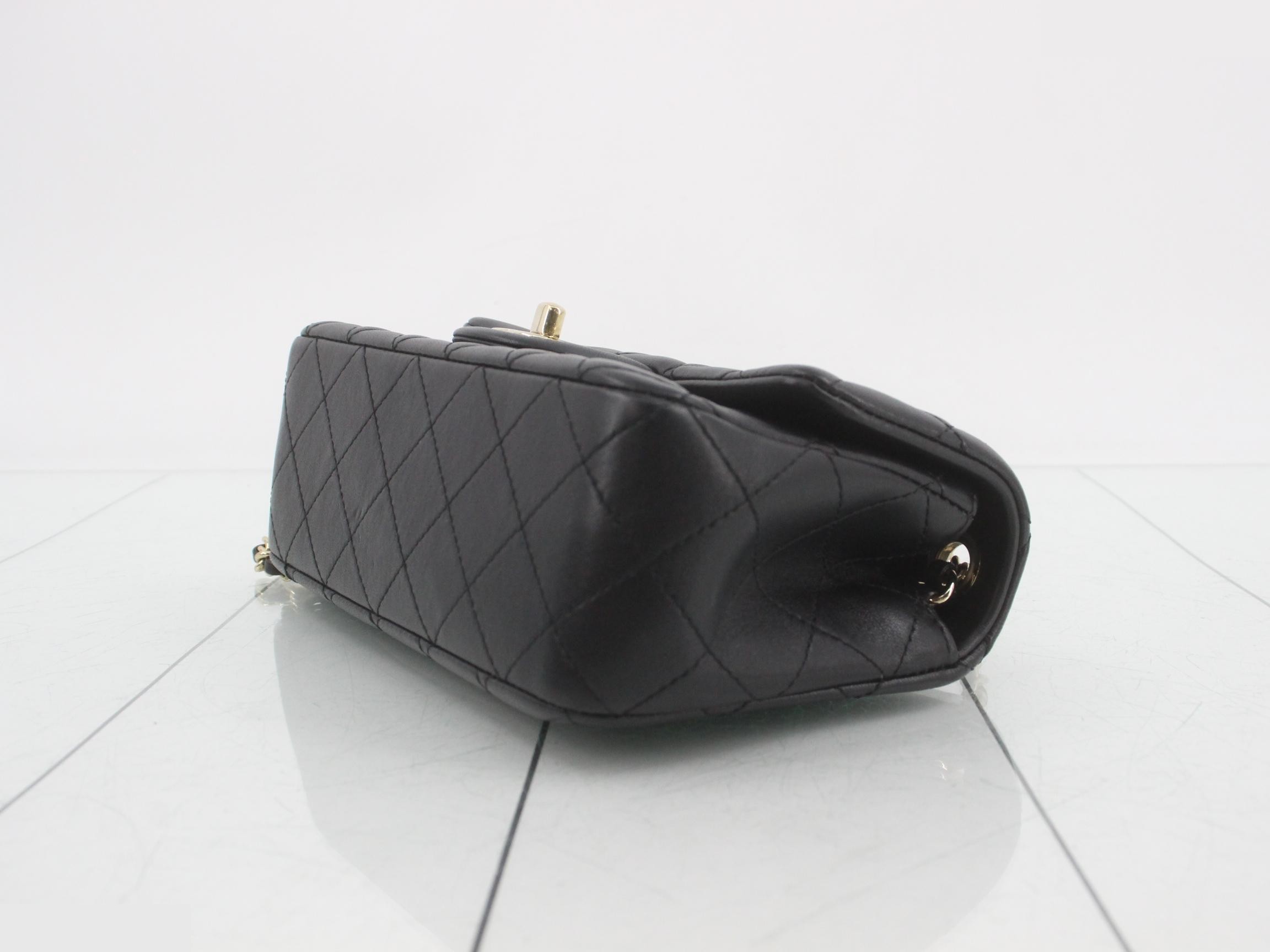 Matelassé Leather Coco Mark Chain Shoulder Bag — view 6