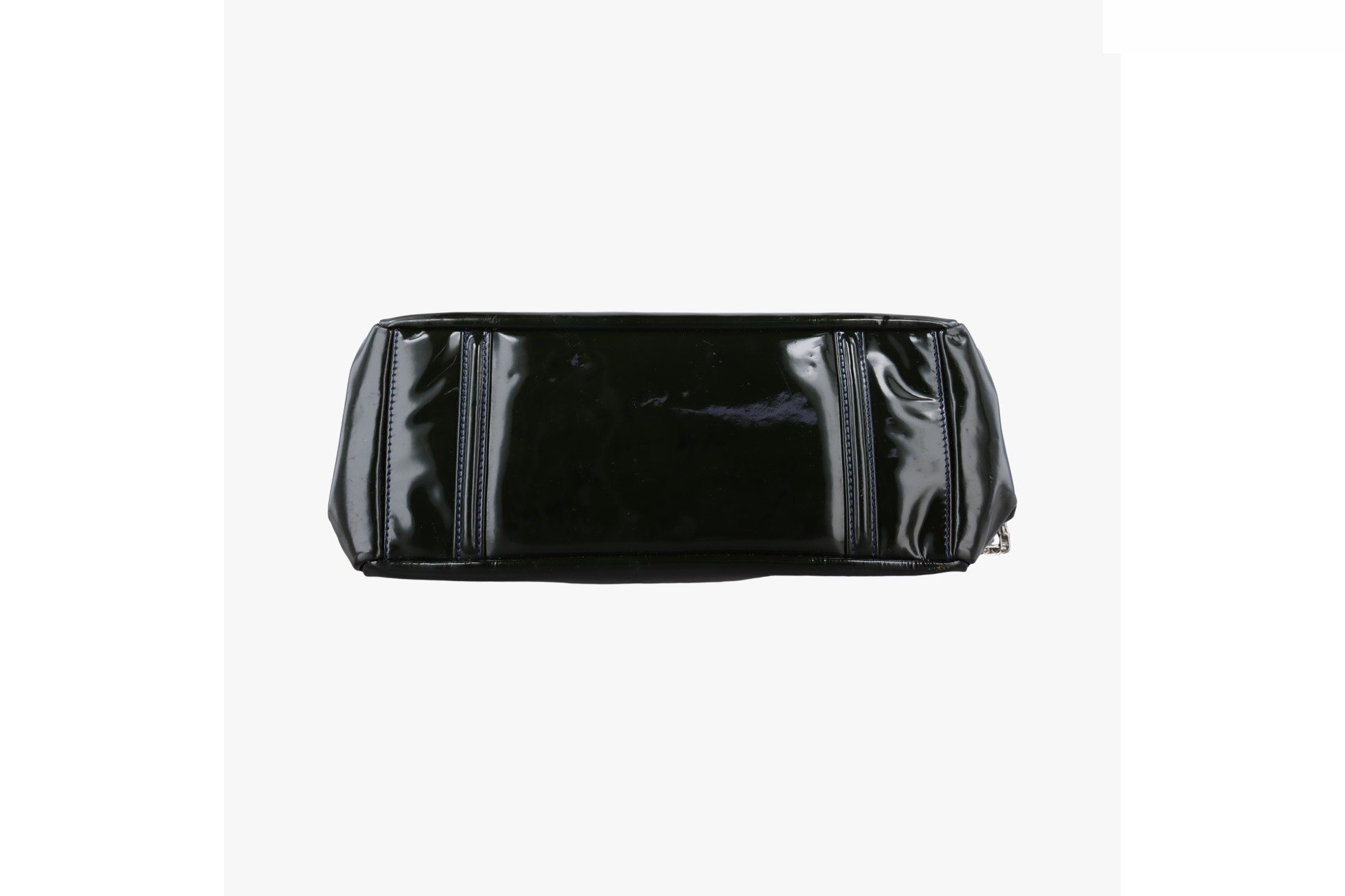 Chain flap patent green — view 3