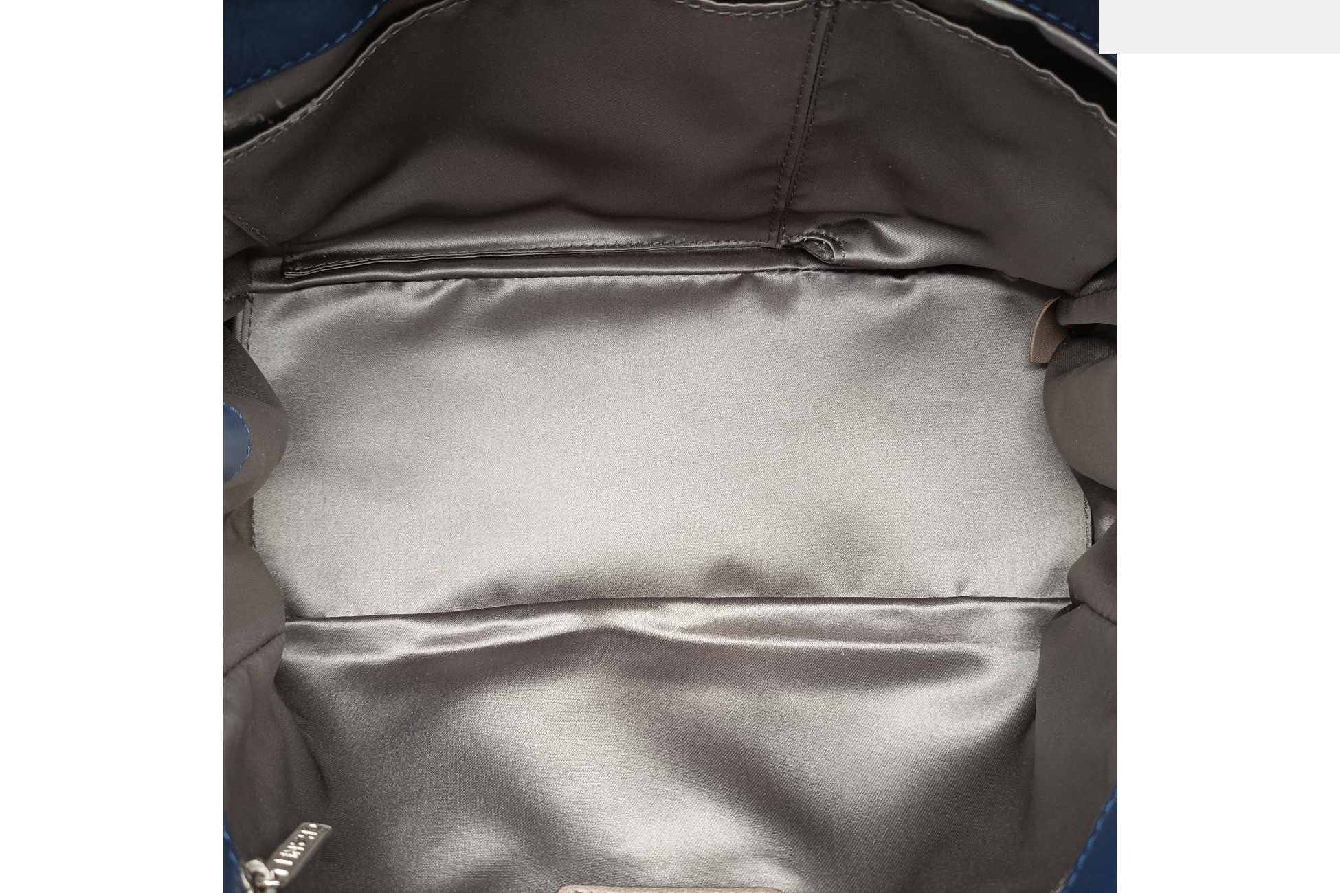 Chain flap patent green — view 6
