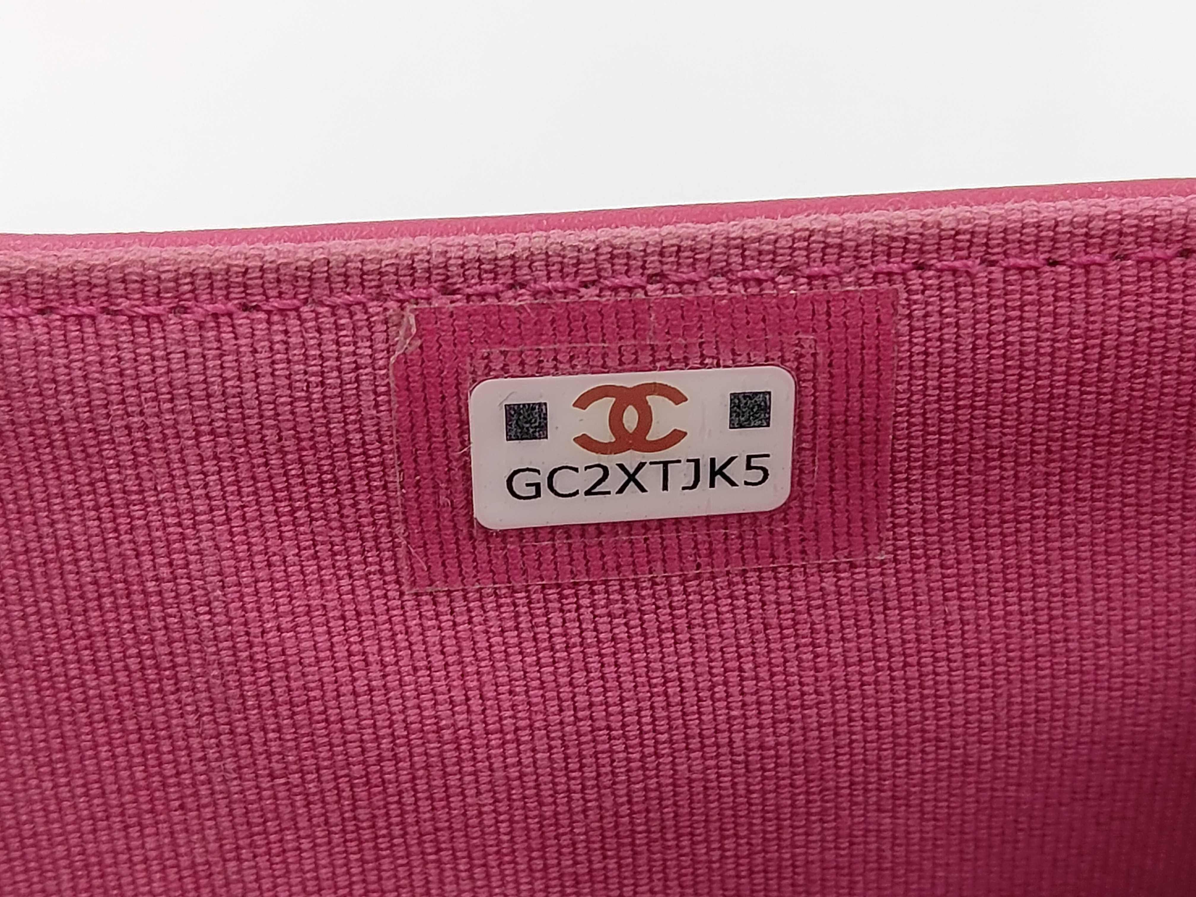 Matelassé Caviar Skin Tri-fold Wallet GC2XTJK5 — view 7