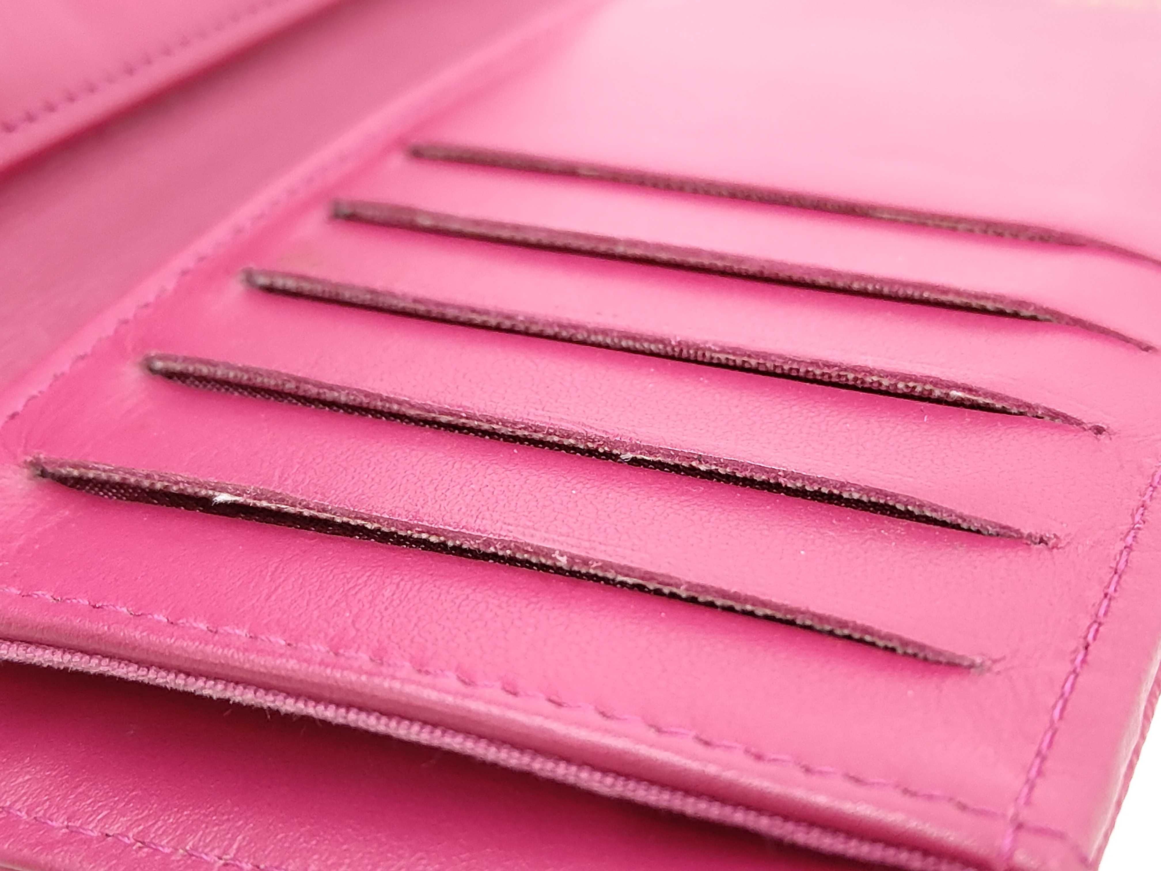 Matelassé Caviar Skin Tri-fold Wallet GC2XTJK5 — view 8