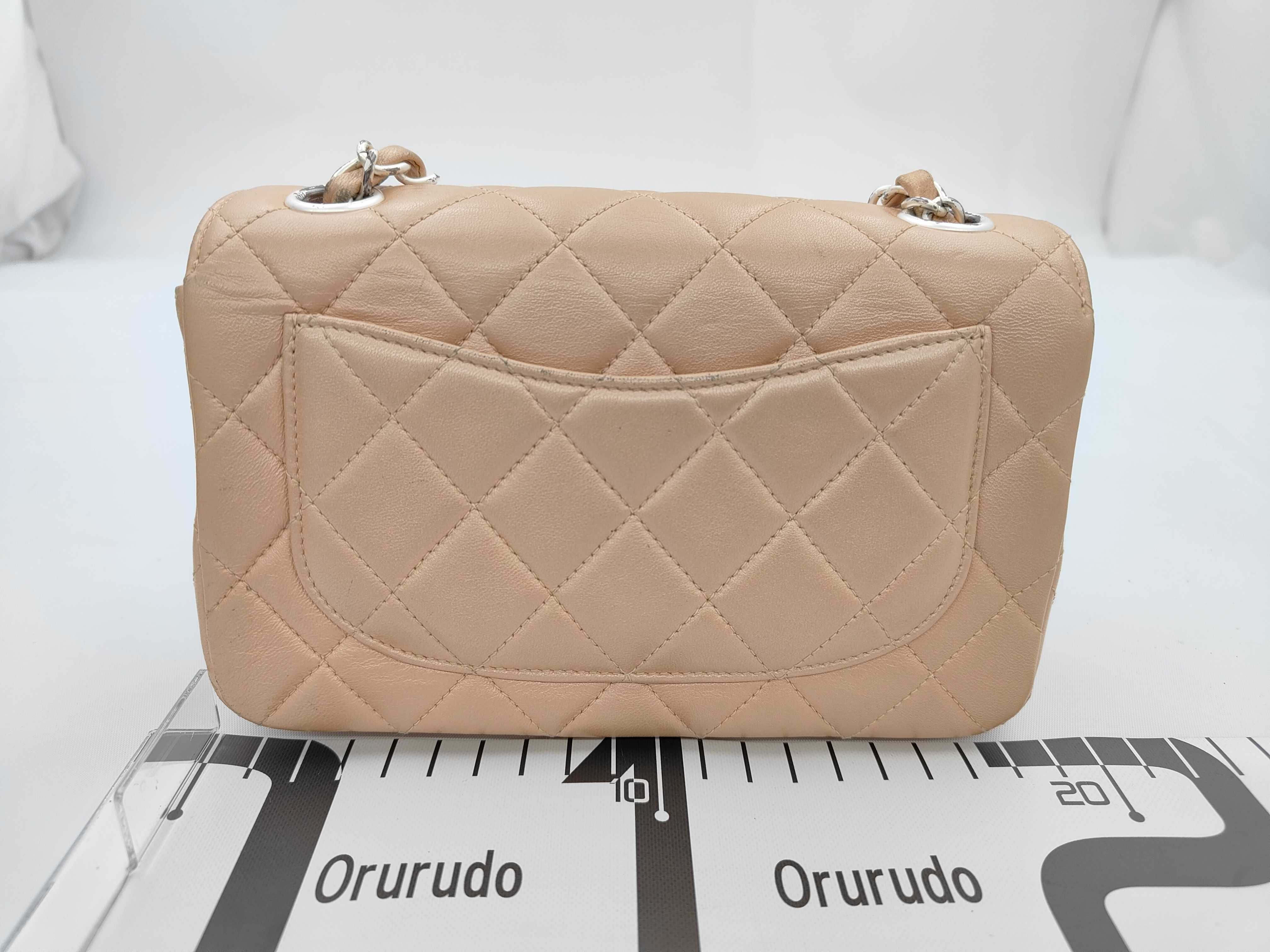 Matelassé 18 Leather Pearl Pink Silver Hardware 6630615 Chain Shoulder Bag — view 2