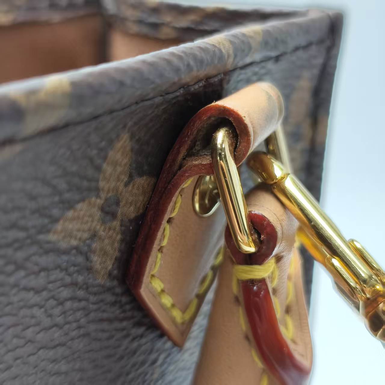【*Shipped from: China*】LOUIS VUITTON Sac Plat PU Shoulder Bag — view 11