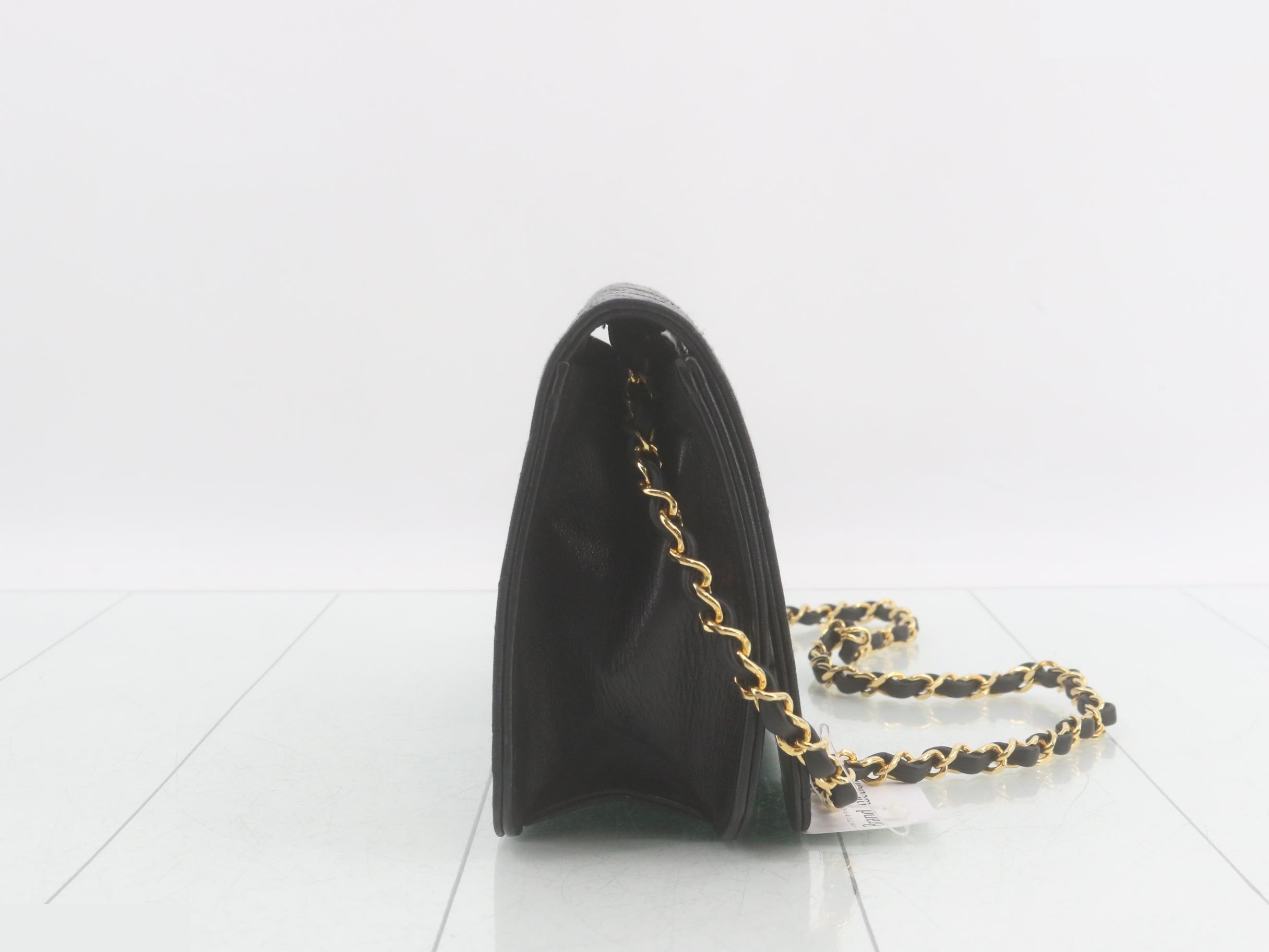 Matelassé Push-Lock Shoulder Bag — view 4