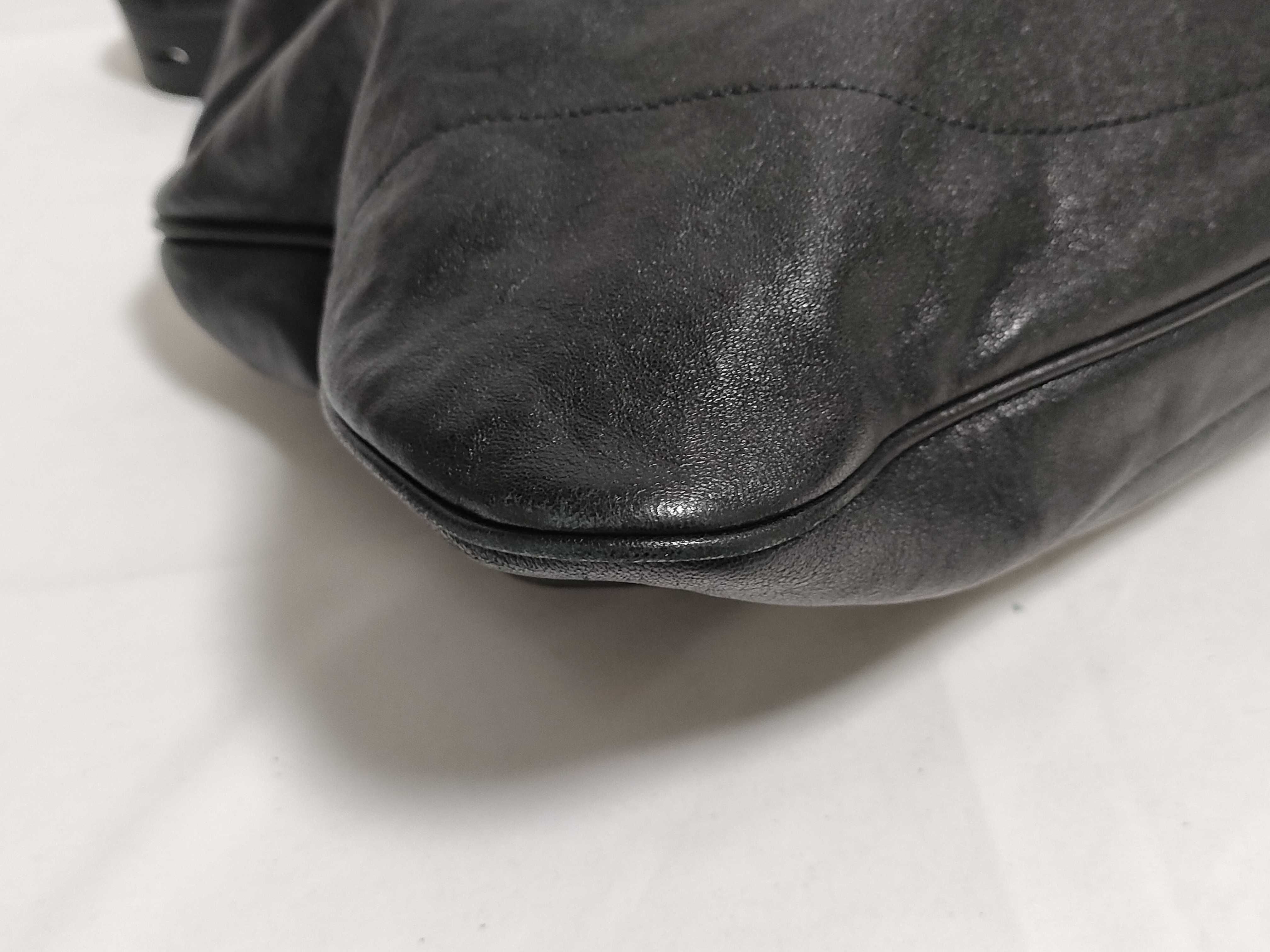 GG Marmont One-Shoulder Bag — view 4