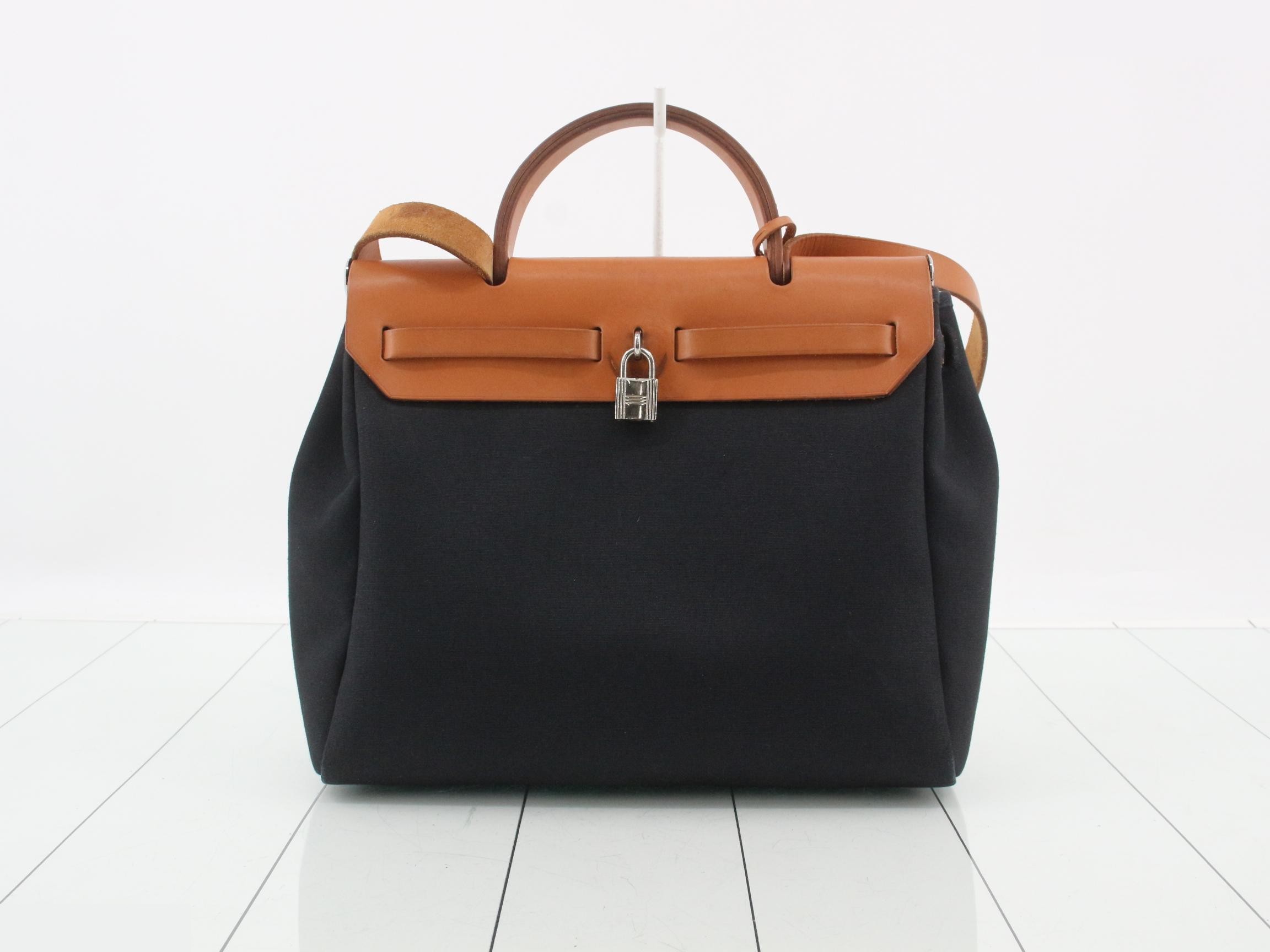 Herbag PM Officier, black, silver hardware, D stamp, 30 x 28 x 11 cm — view 2