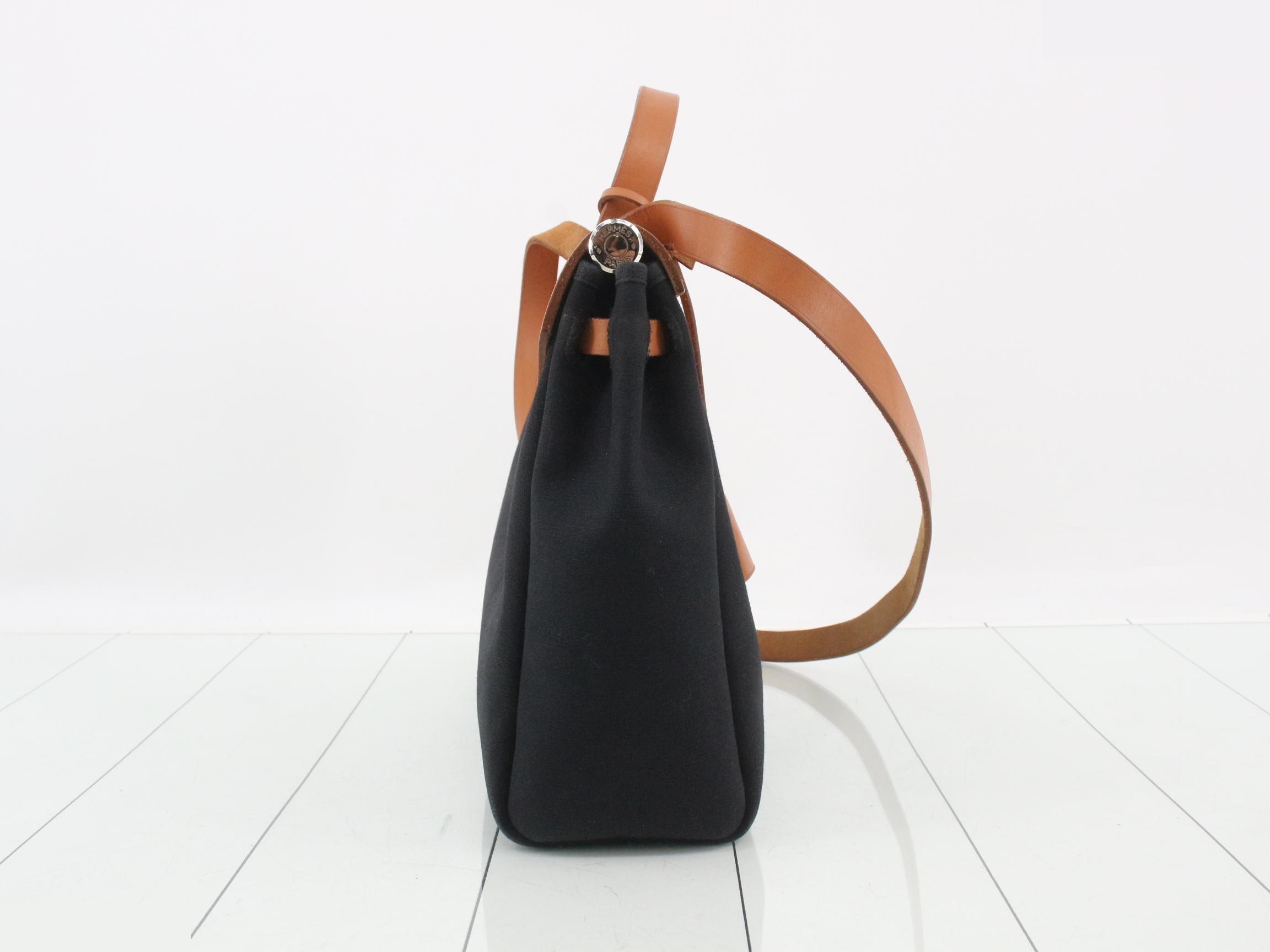 Herbag PM Officier, black, silver hardware, D stamp, 30 x 28 x 11 cm — view 4