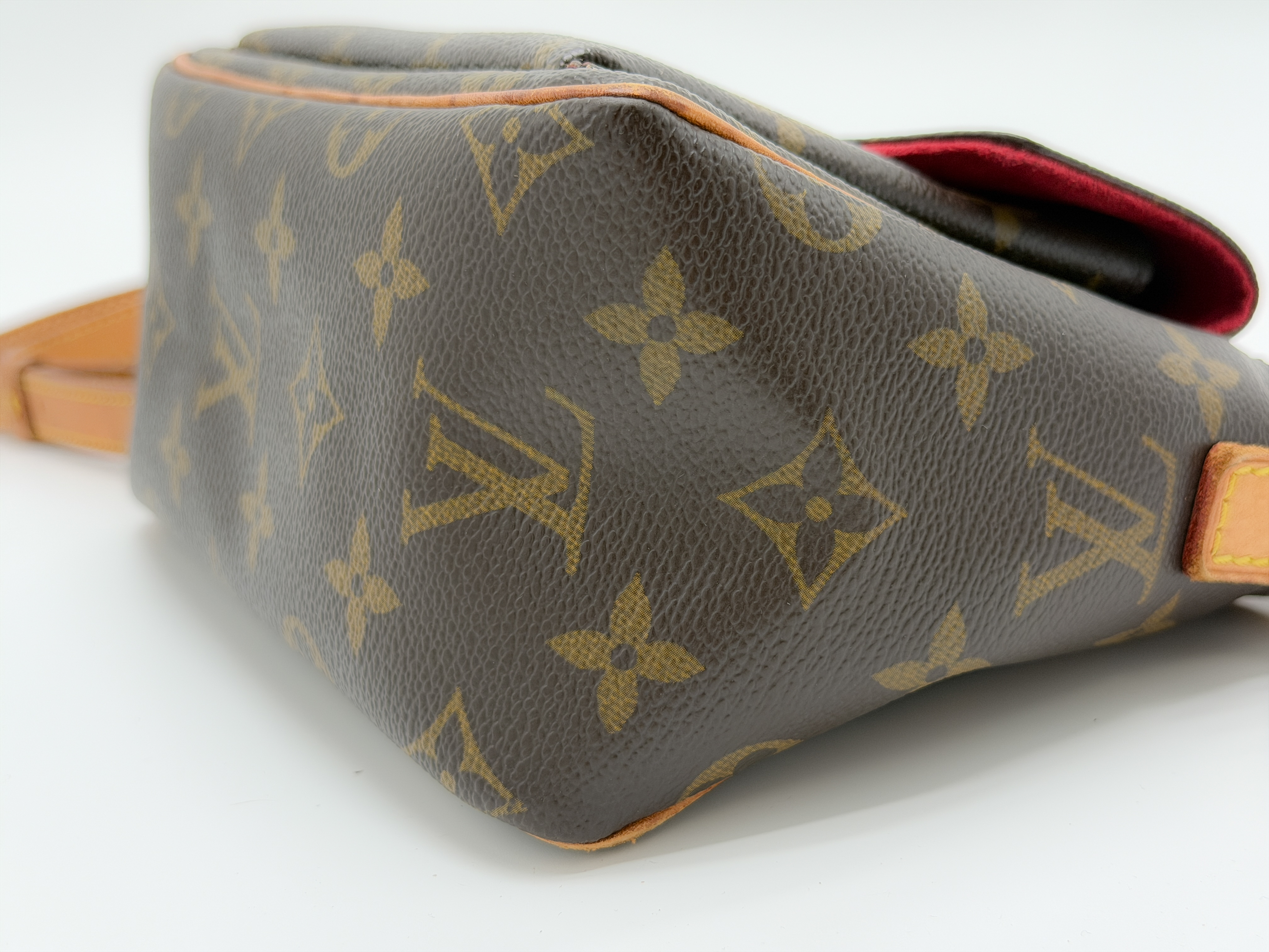 Monogram M51165 Viva Cite PM CA0035 Shoulder Bag — view 7