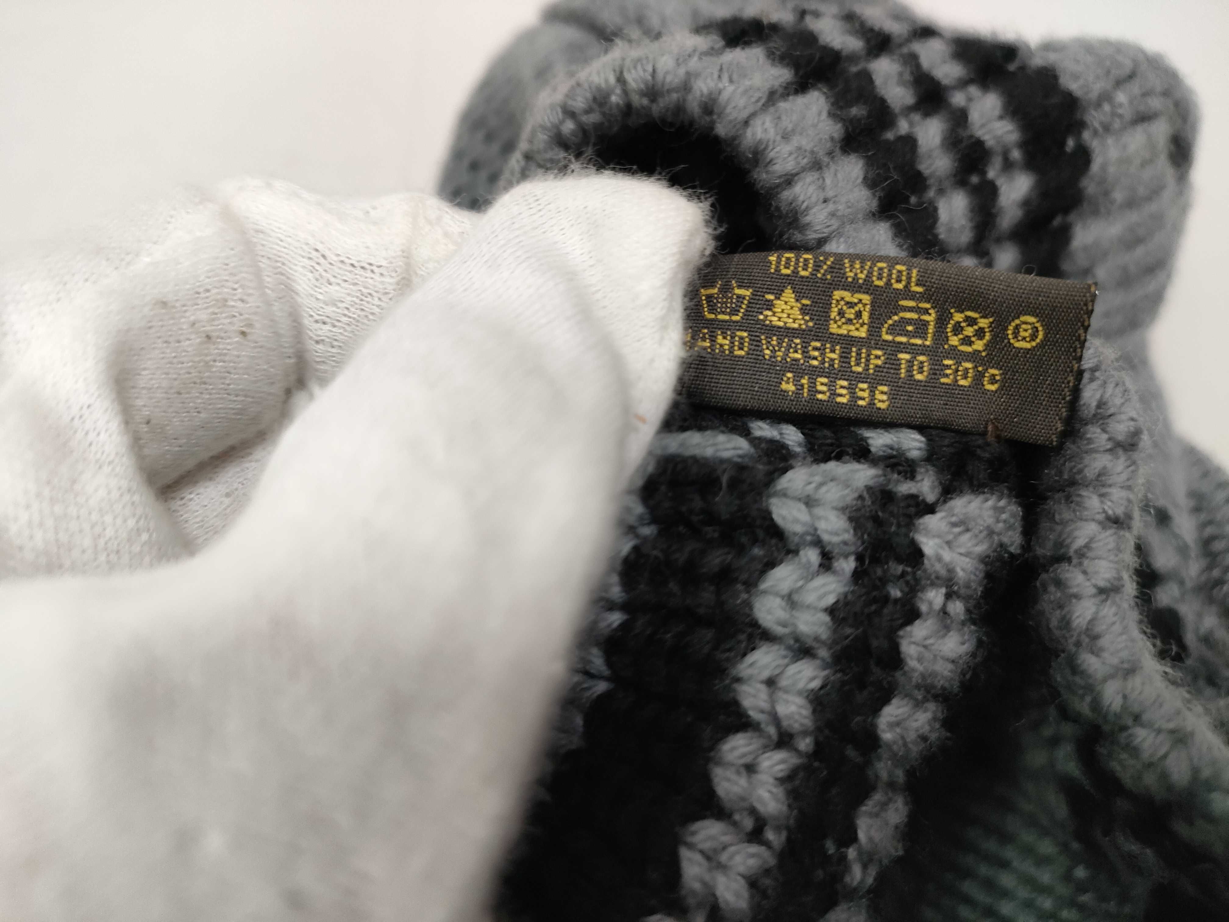 Belle Columbia M72706 Gray Knit Hat and other accessories — view 8