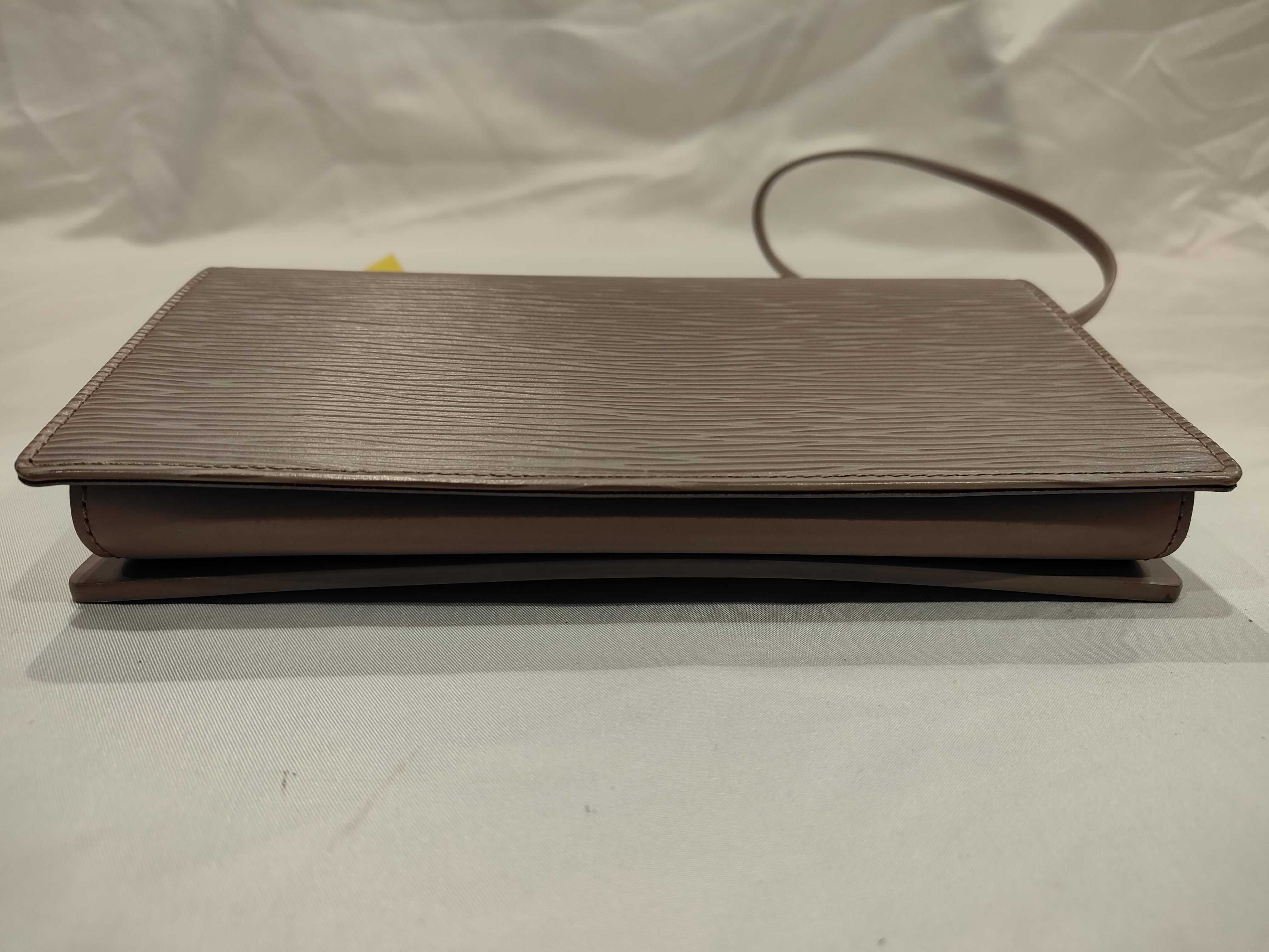 Epi M5273B Honfleur Shoulder Bag — view 3