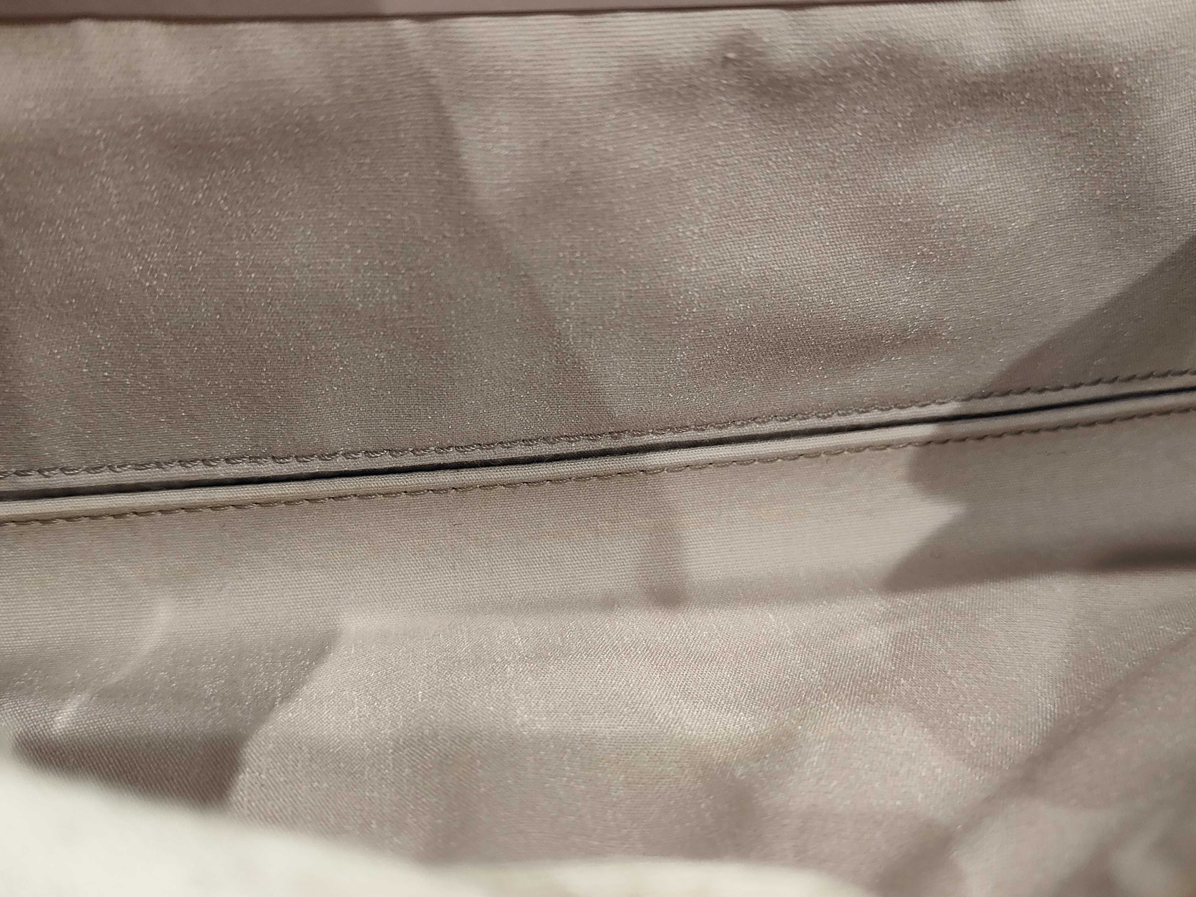 Epi M5273B Honfleur Shoulder Bag — view 10