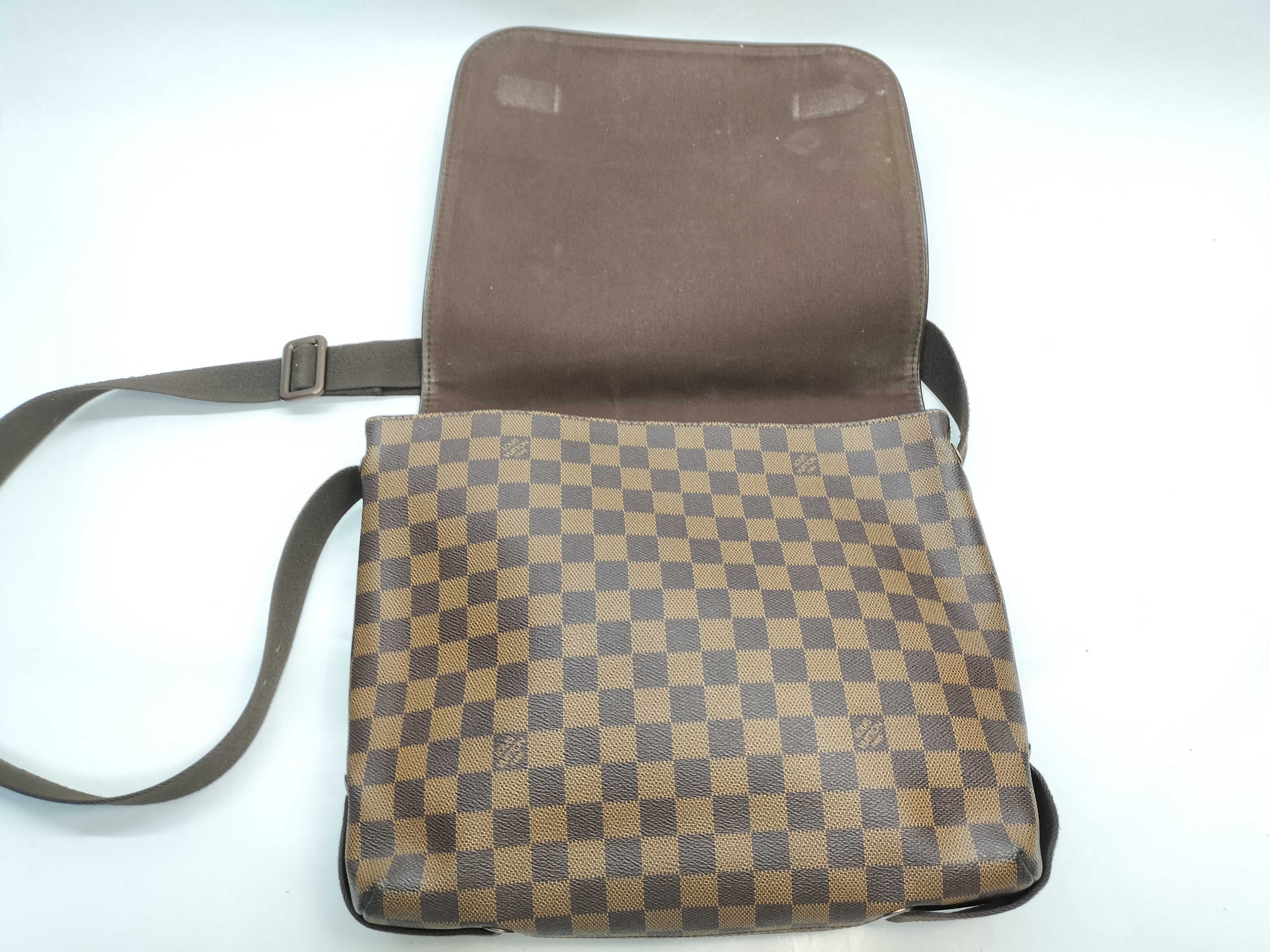 Damier Louis Vuitton Brooklyn MM Damier Ebene Shoulder Bag — view 8