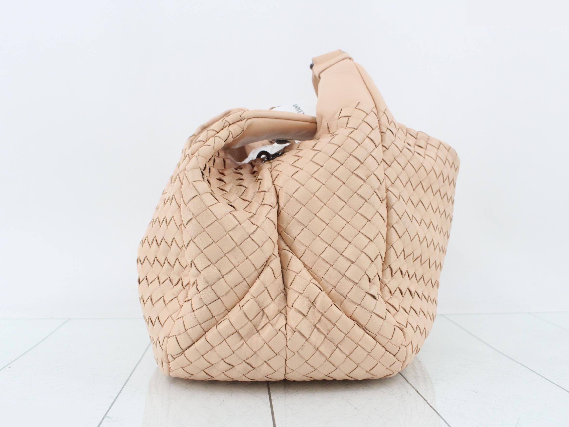 Intrecciato Campana Shoulder Bag, Leather, Pink — view 3