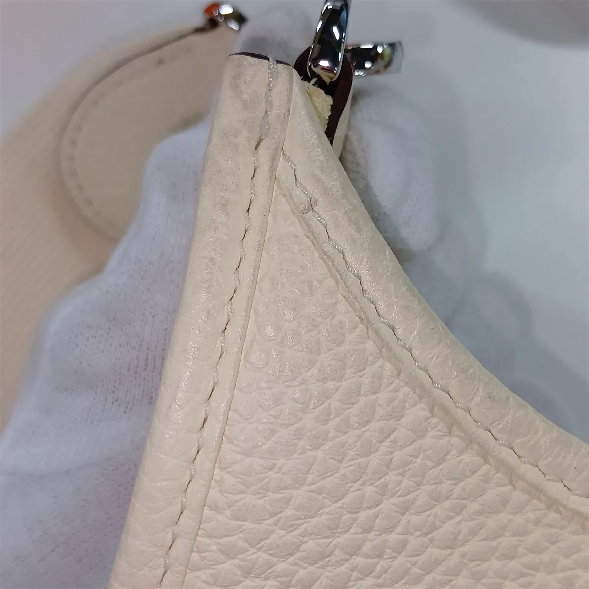 Evelyne 3 29 PM Taurillon Clemence Leather Nata Silver Hardware Z: 2021 — view 11