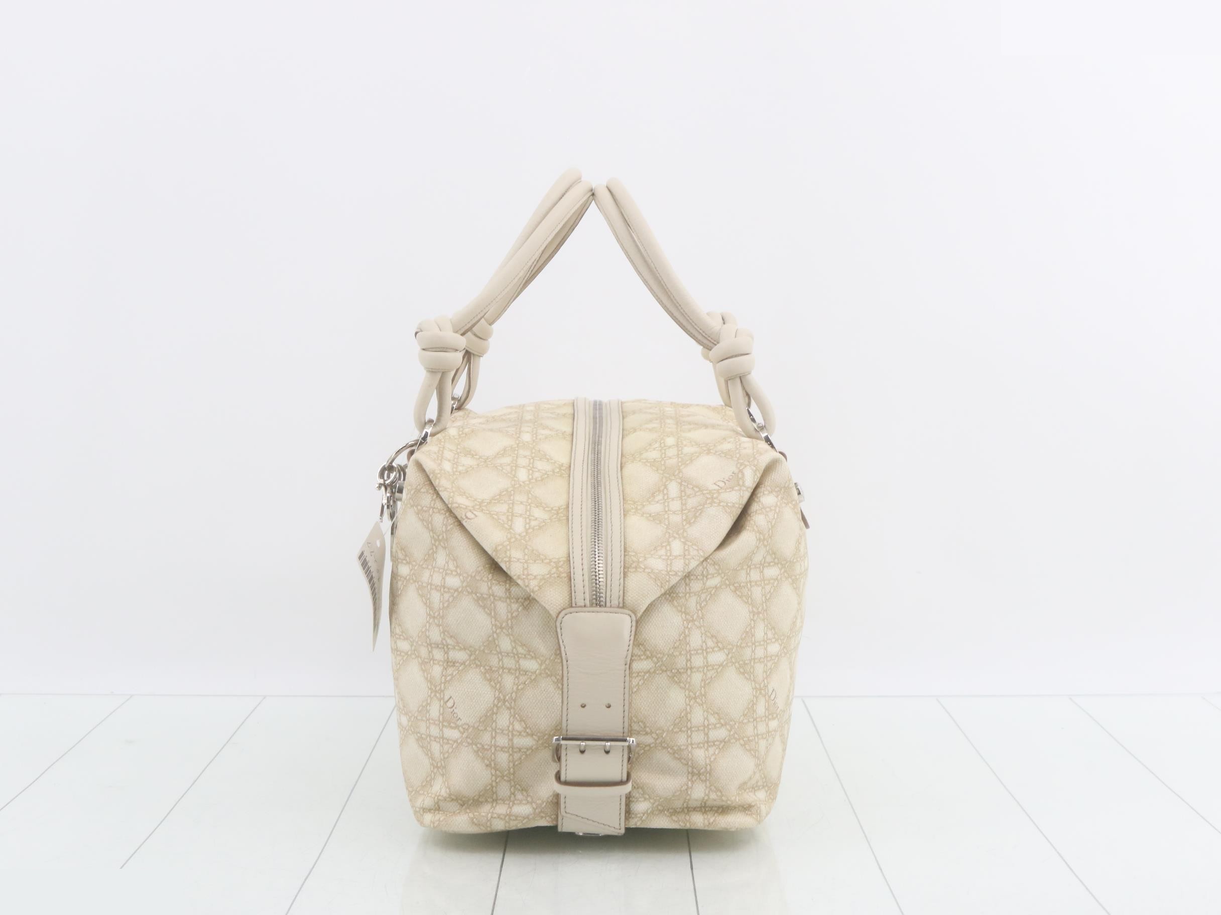 handbag with charm — view 3