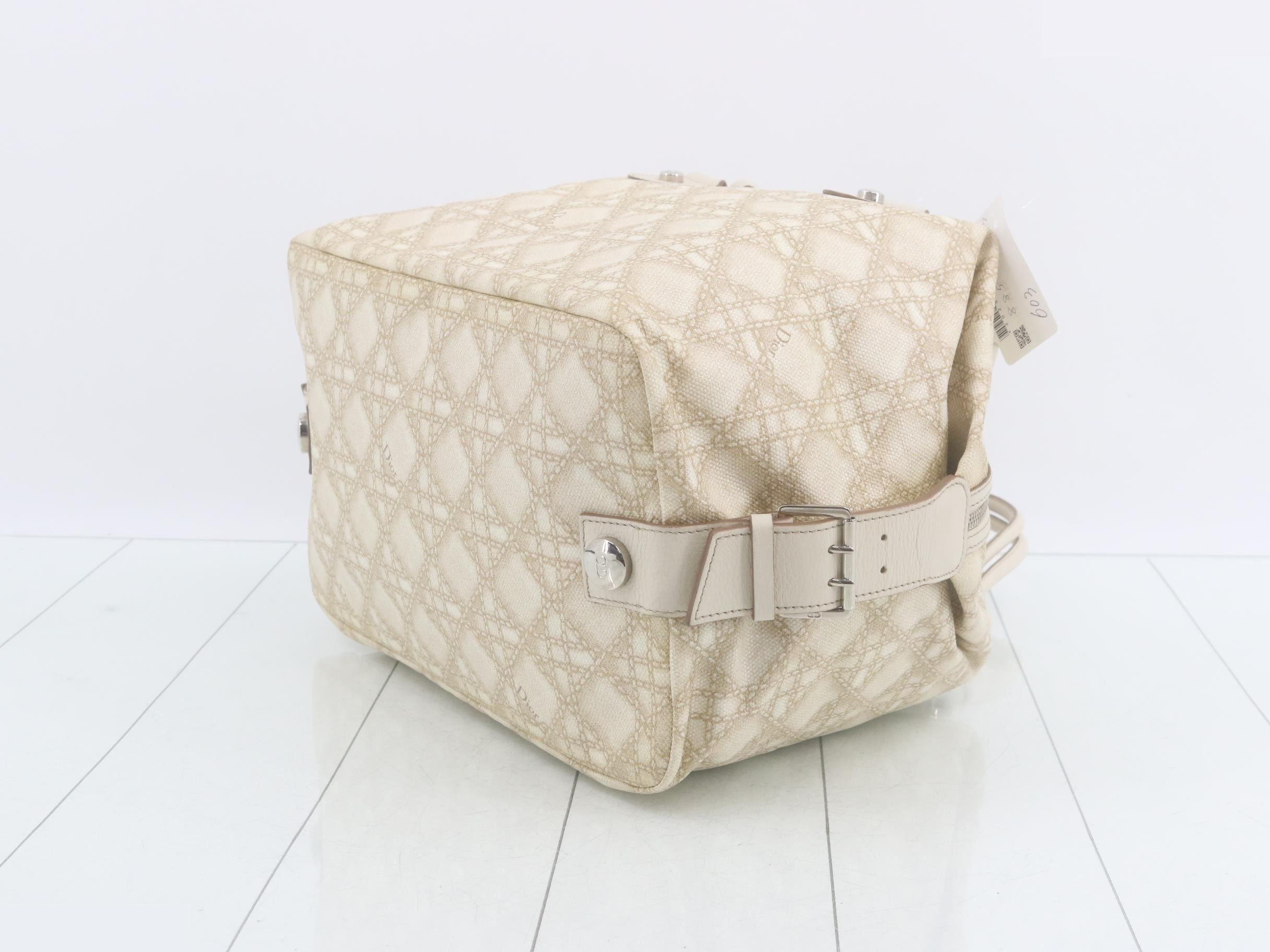 handbag with charm — view 6