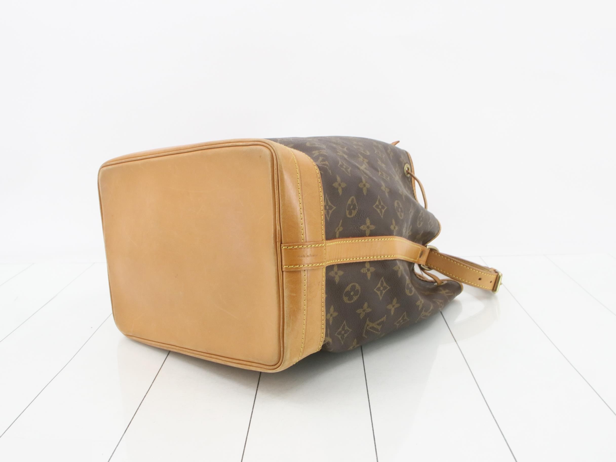 M42224 Noe Shoulder Bag — view 6