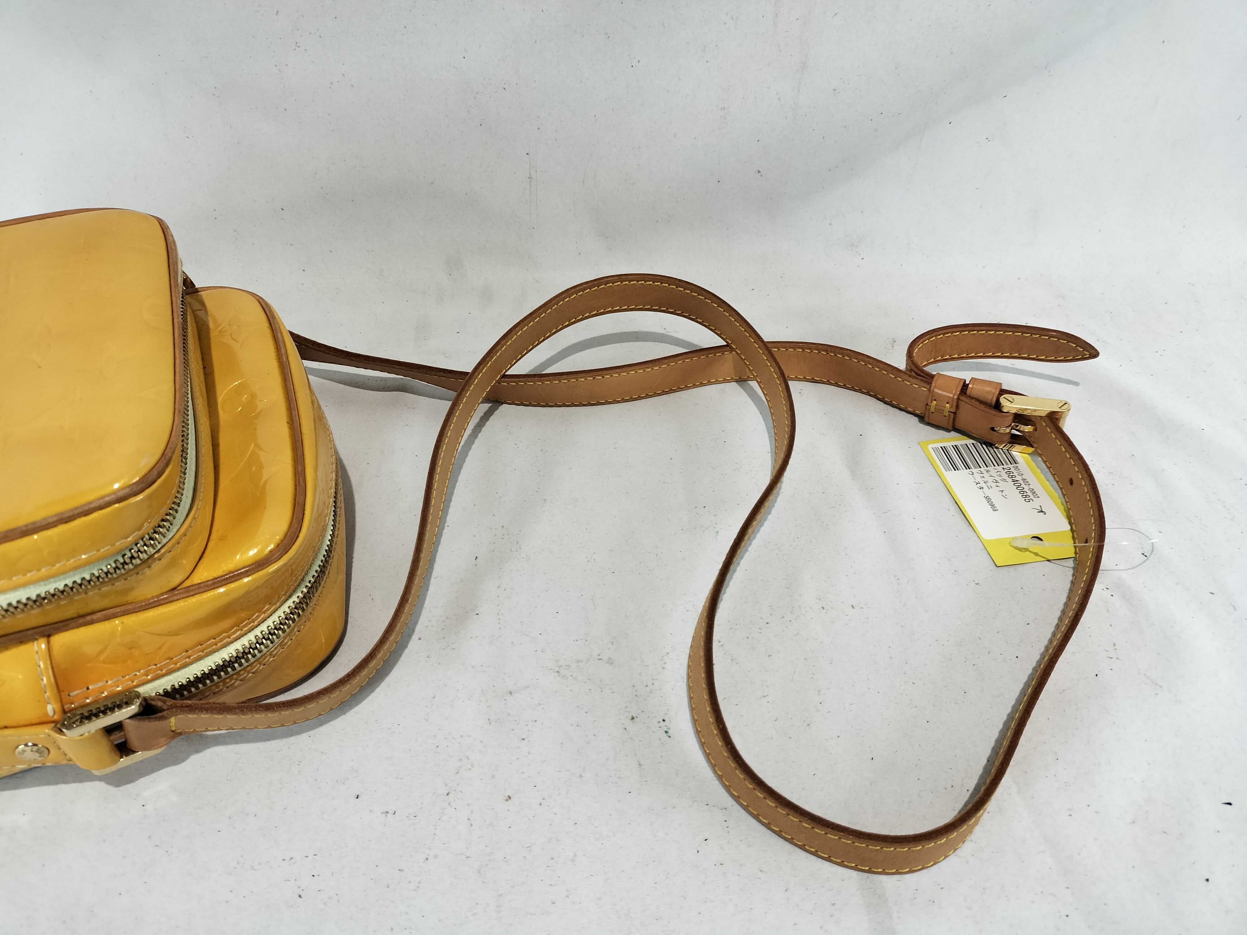 Vernis Worcester Shoulder Bag — view 3