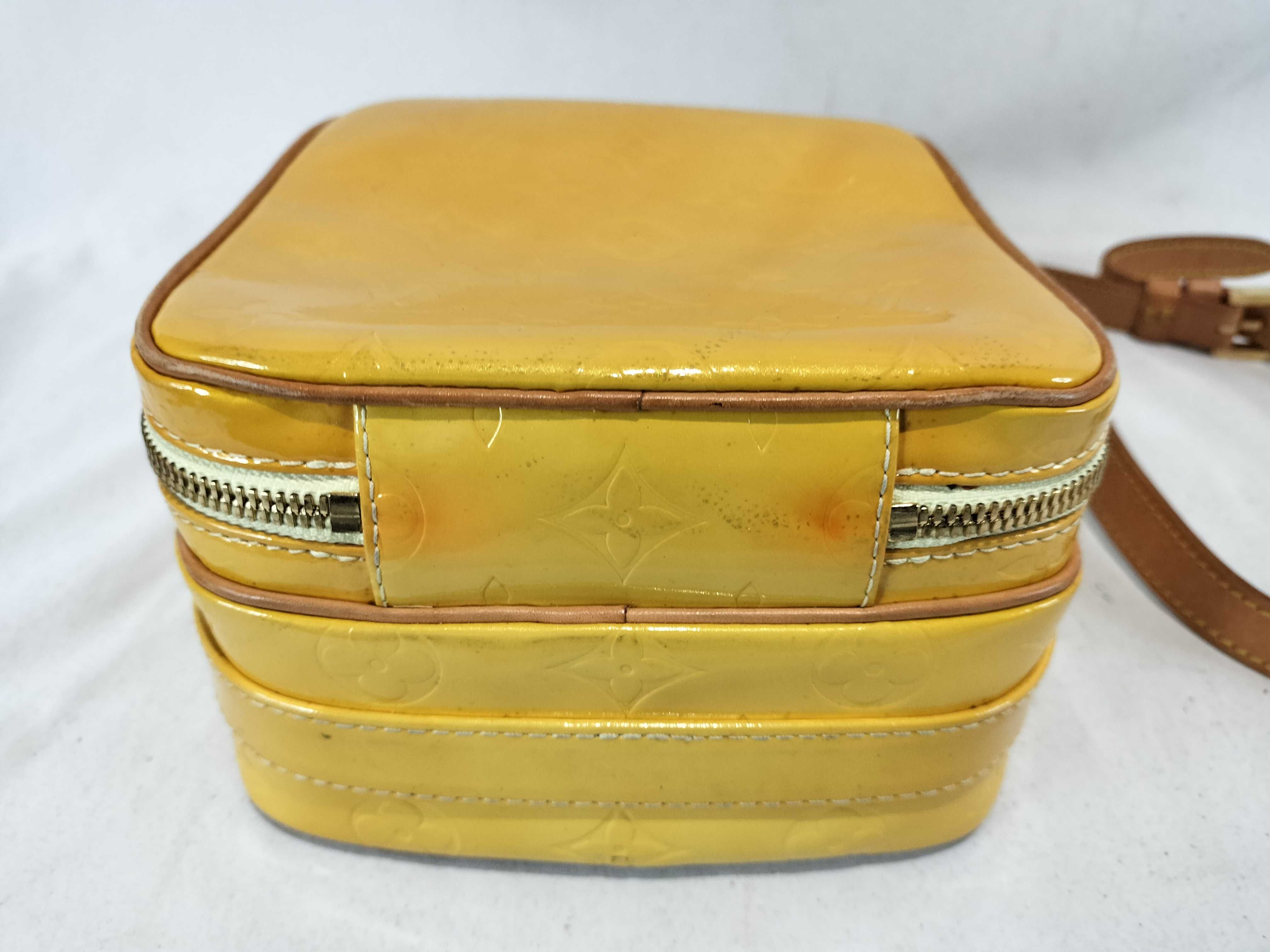 Vernis Worcester Shoulder Bag — view 7
