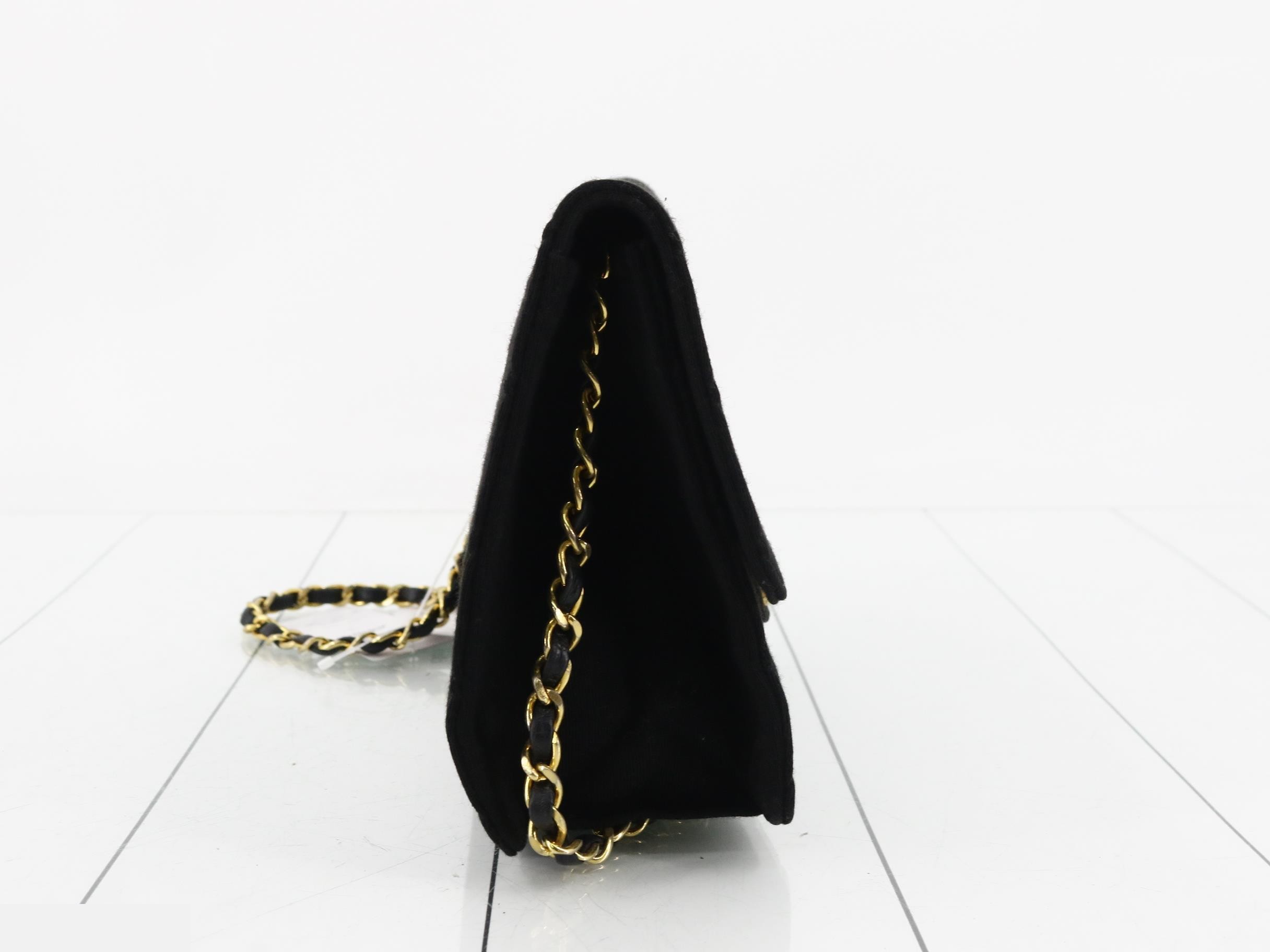 Matelassé Shoulder Bag — view 4